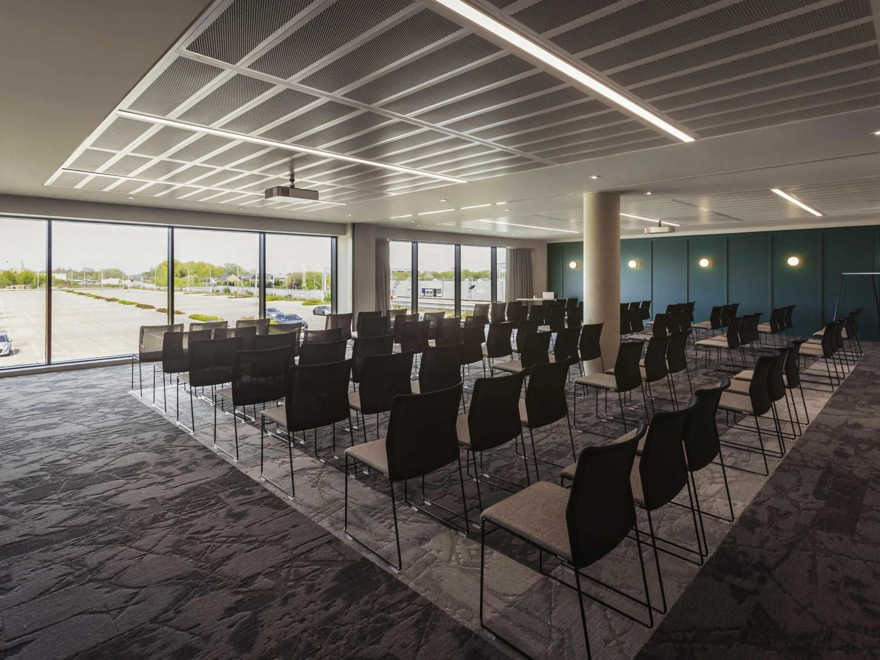 Meeting/conference room in Novotel Cambridge North