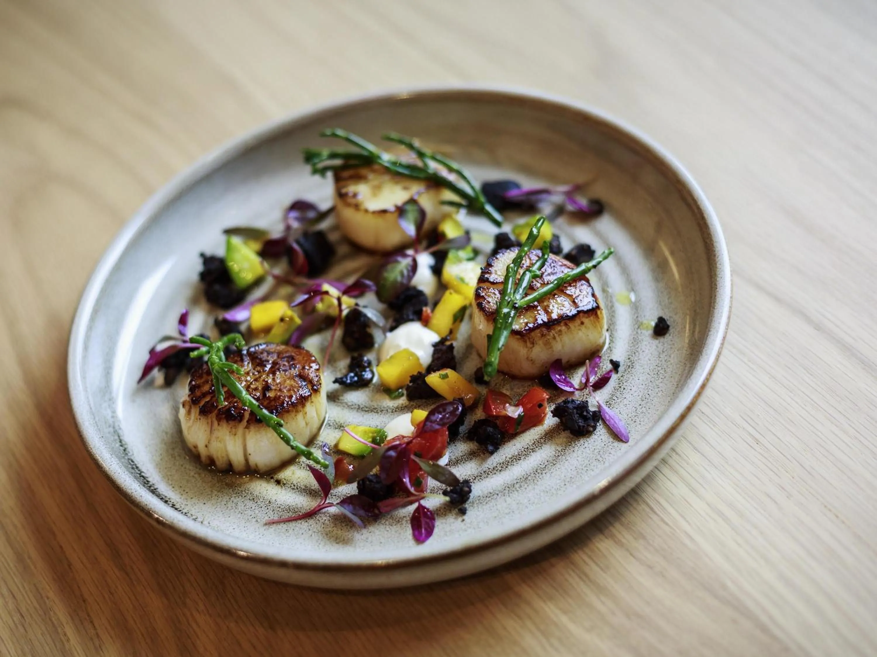 Restaurant/places to eat in Novotel Cambridge North