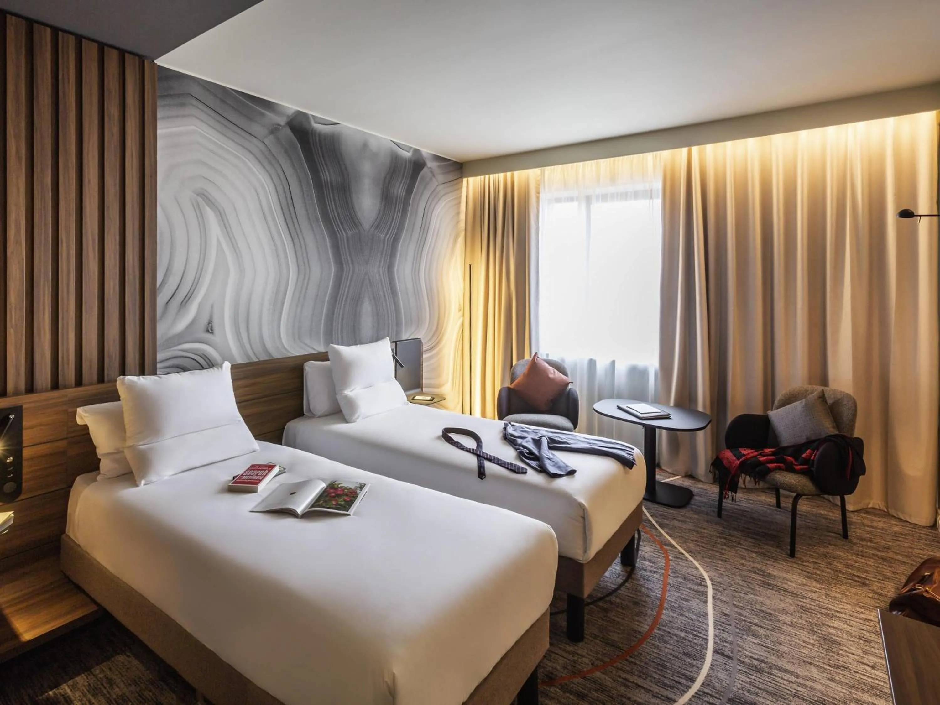 Bedroom, Bed in Novotel Cambridge North