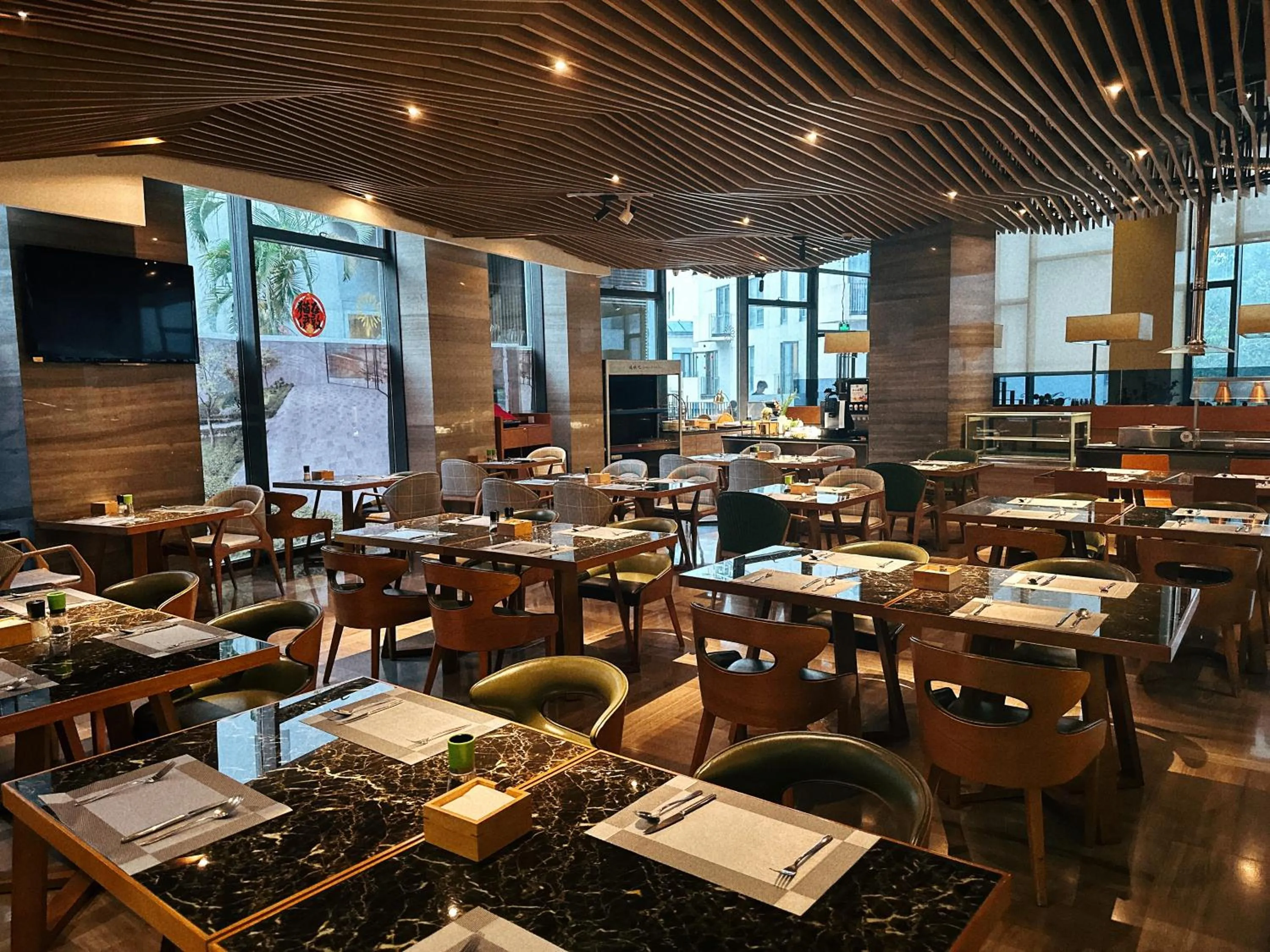 Restaurant/places to eat in CM Serviced Apartment Shenzhen Hillside
