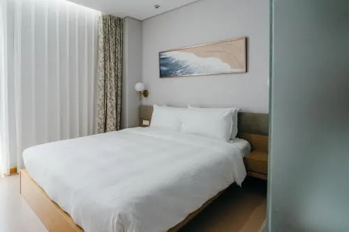 CM Serviced Apartment Shenzhen Hillside