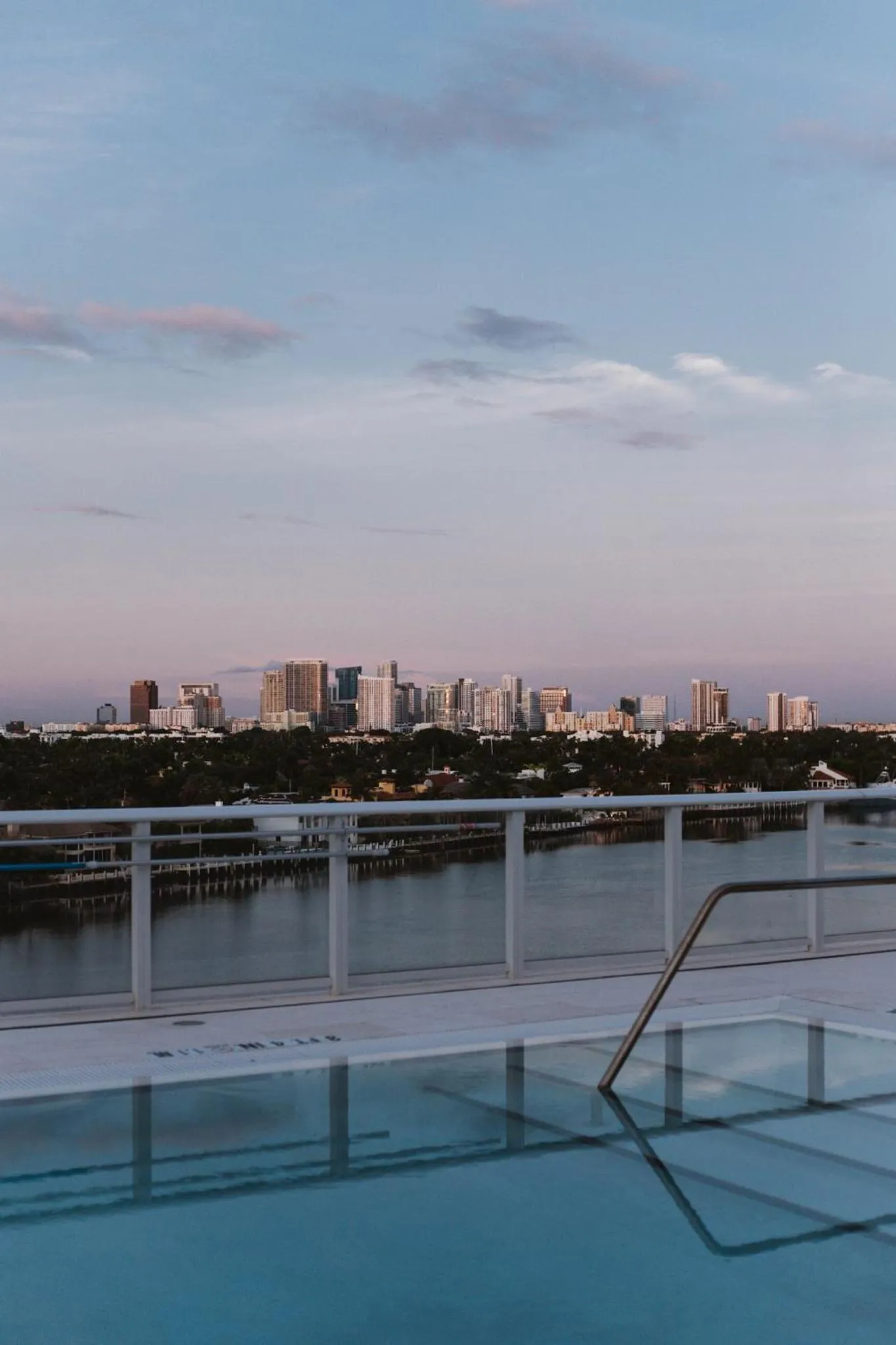 Swimming pool in The Kimpton Shorebreak Fort Lauderdale Beach Resort