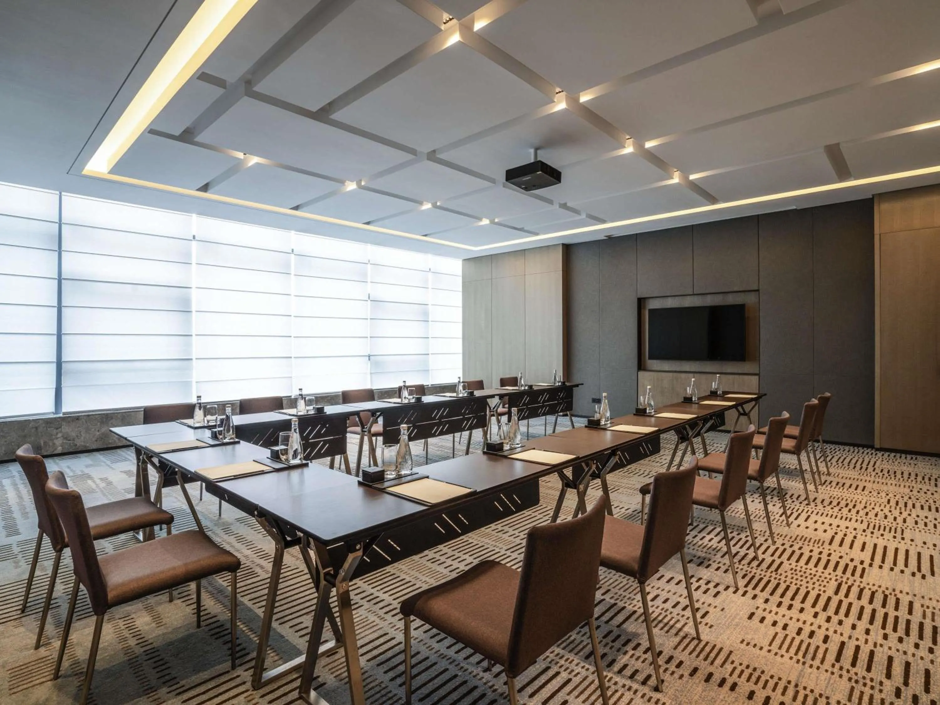 Meeting/conference room in Sofitel Hangzhou Yingguan-Olympic Center Hotel