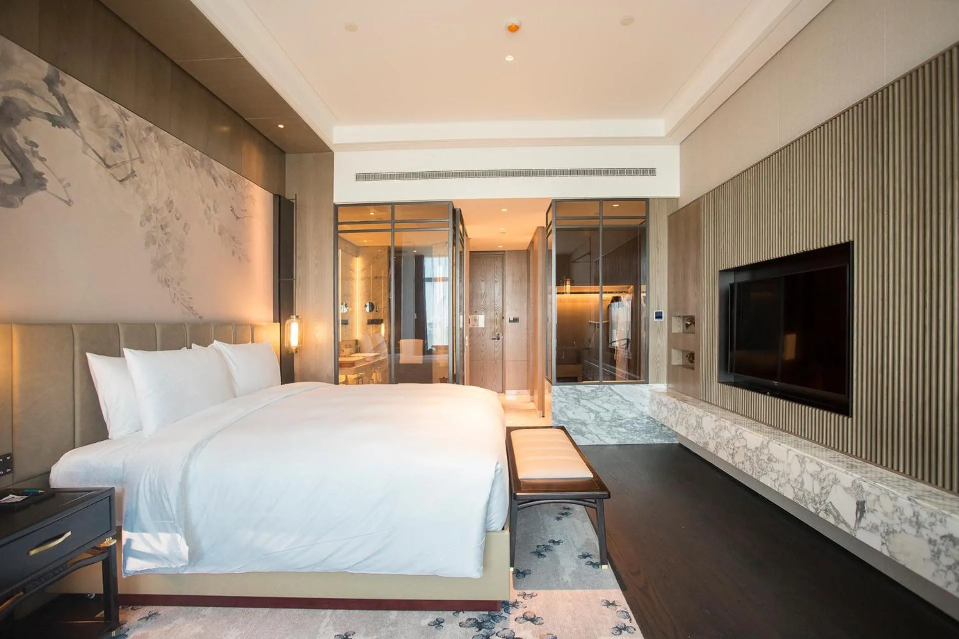 Bed in Sofitel Hangzhou Yingguan-Olympic Center Hotel