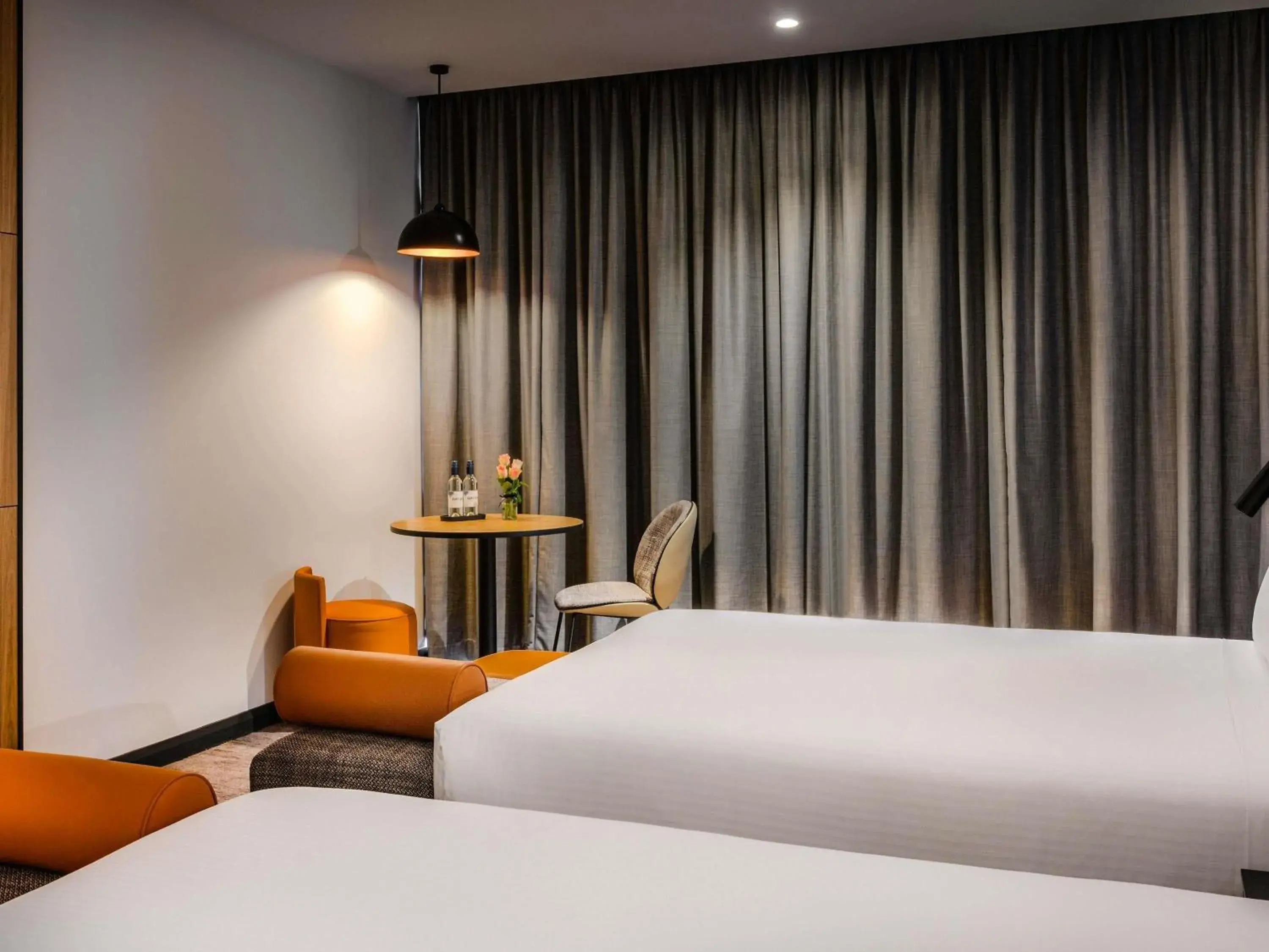 Classic Interior Room with Two Single Beds in Mövenpick Hotel Hobart Classic Interior Room with Two Single Beds in Mövenpick Hotel Hobart