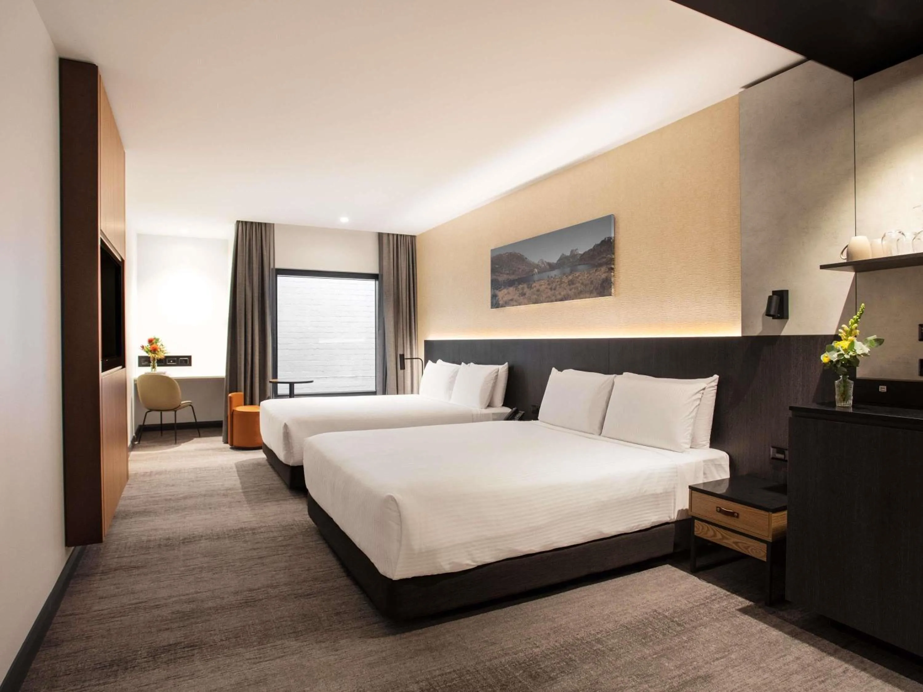 Bedroom, Bed in Mövenpick Hotel Hobart