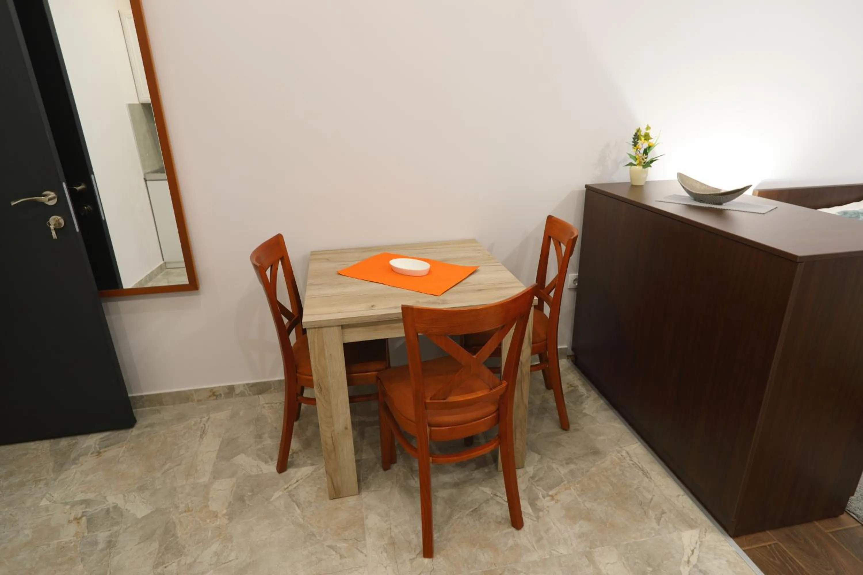 Dining area in Fenix Apartments