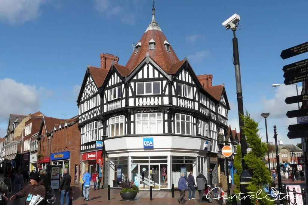 Neighbourhood in Wrexham Central Stay Apartment Seven