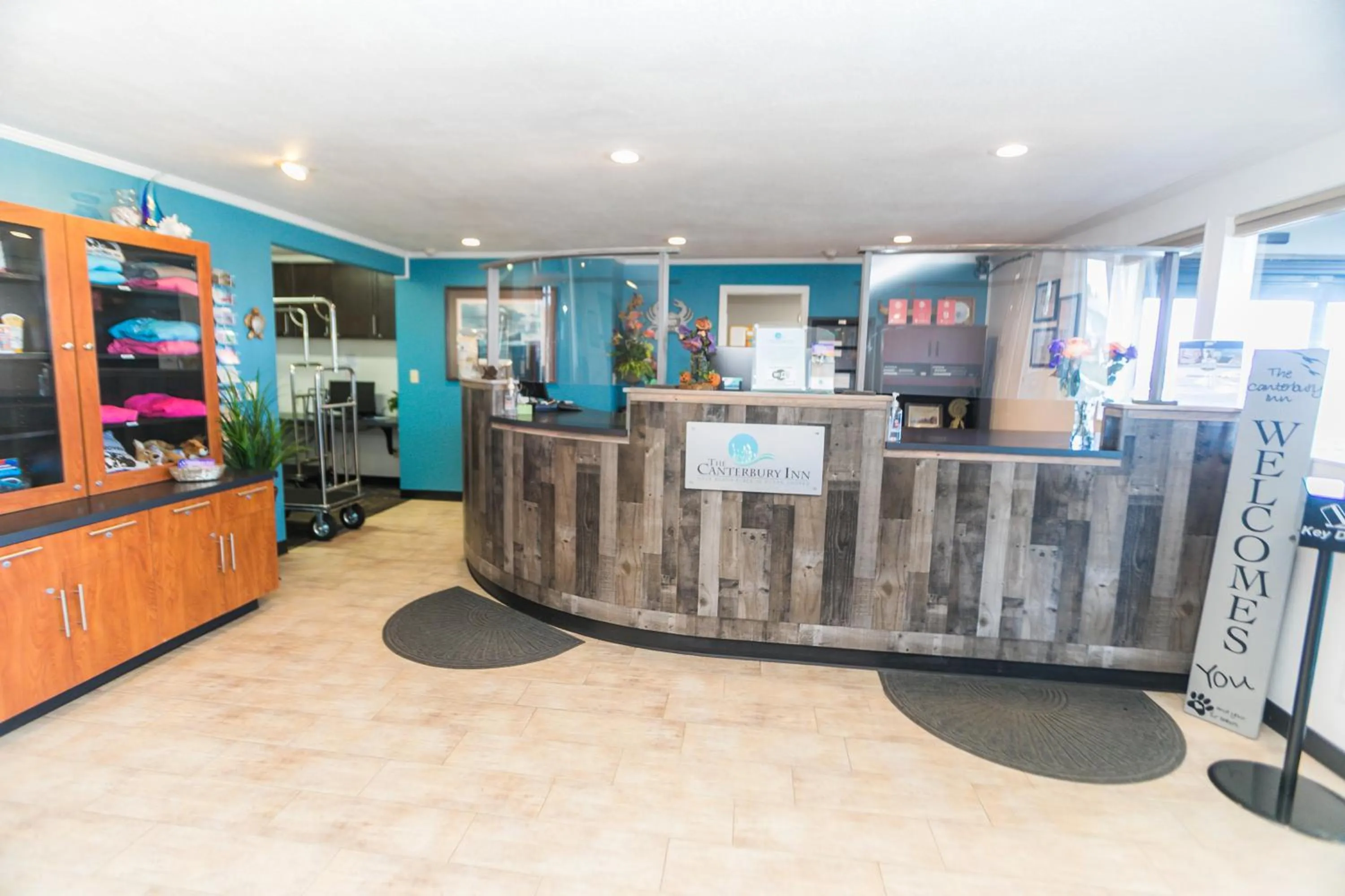 Lobby or reception in Canterbury Inn