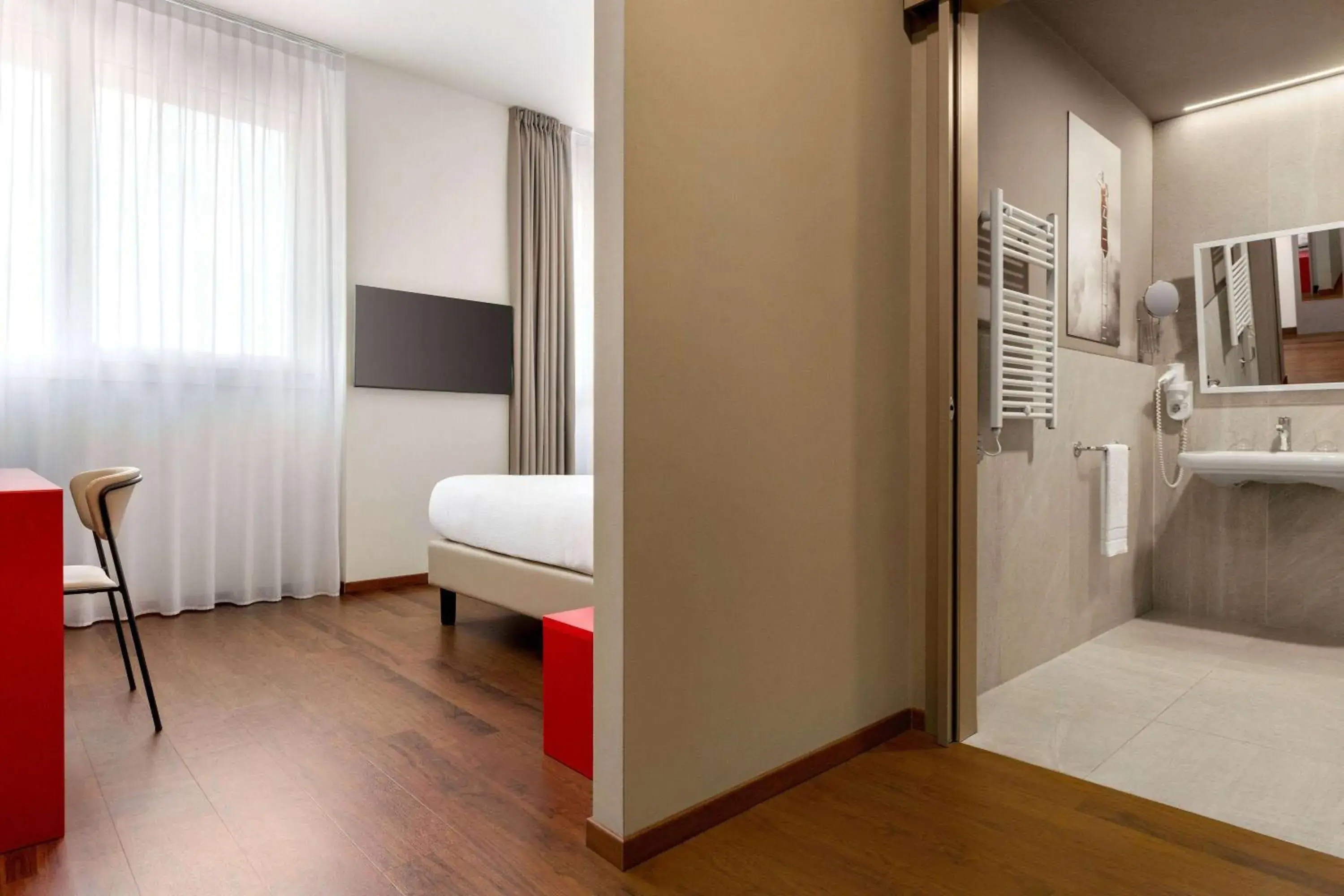 Photo of the whole room, Bed in Amedia Hotel Milan, Trademark Collection by Wyndham Photo of the whole room, Bed in Amedia Hotel Milan, Trademark Collection by Wyndham