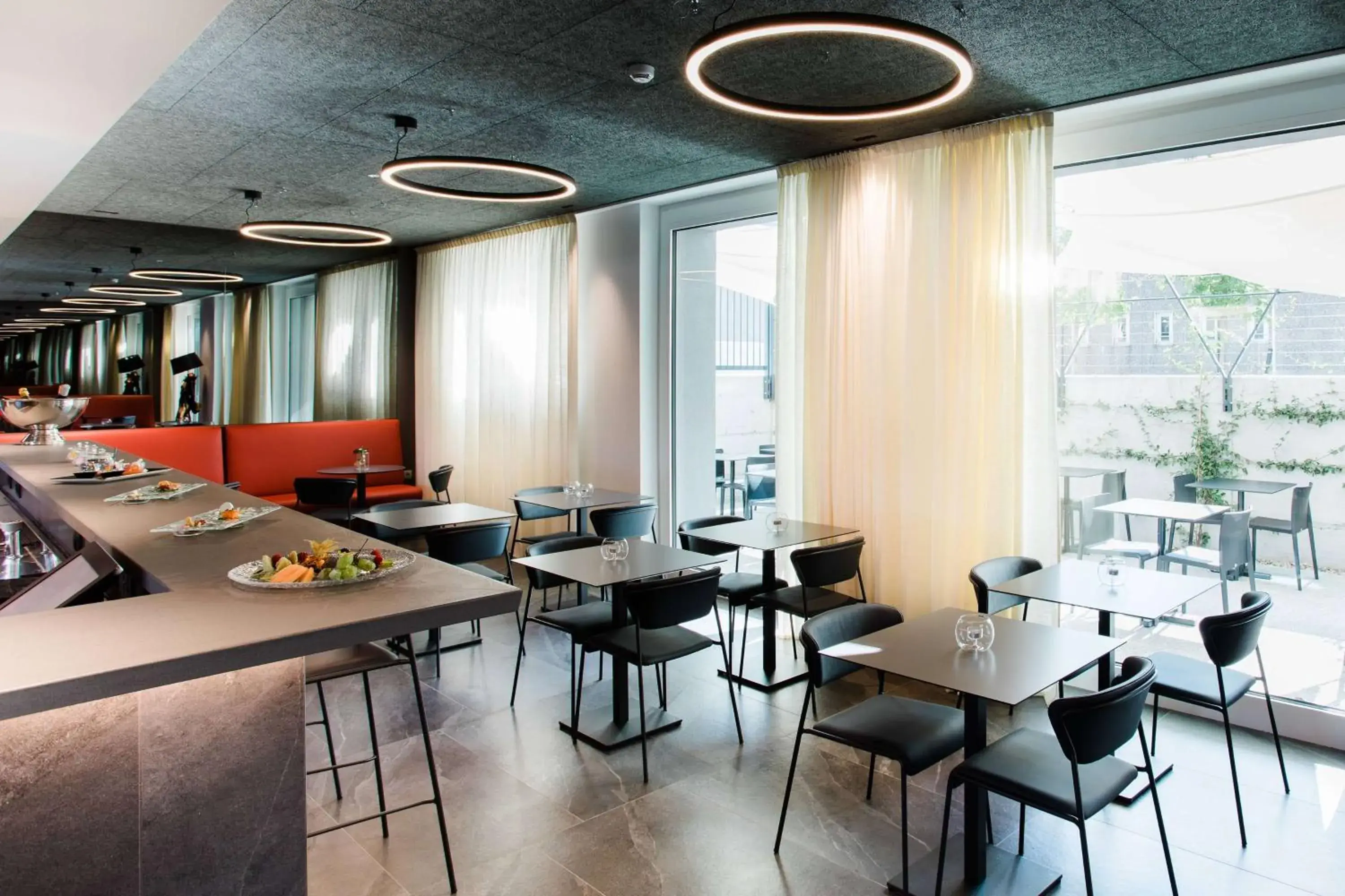 Lounge or bar in Amedia Hotel Milan, Trademark Collection by Wyndham Lounge or bar in Amedia Hotel Milan, Trademark Collection by Wyndham