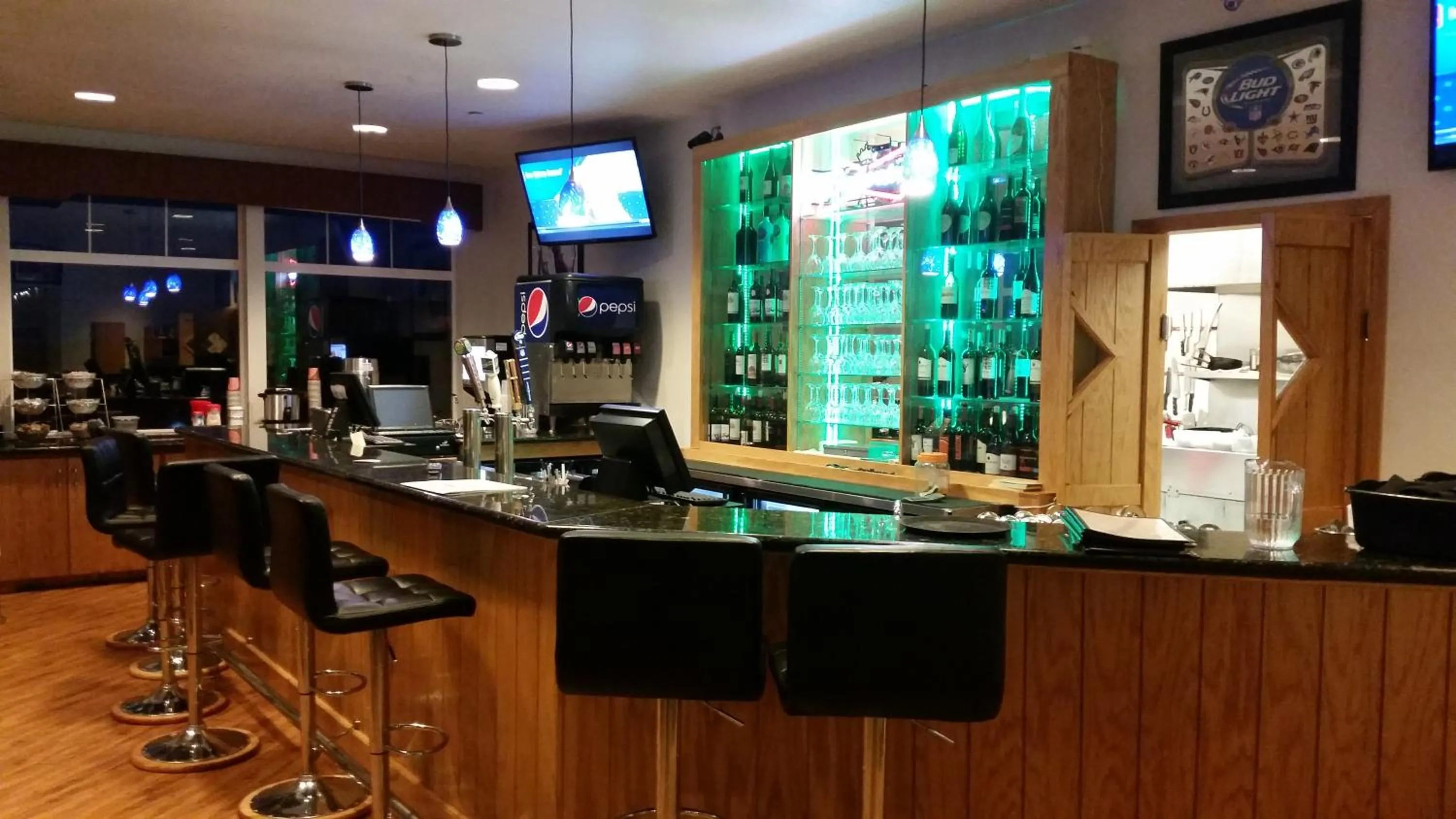 Lounge or bar in Oceanfront Lodge