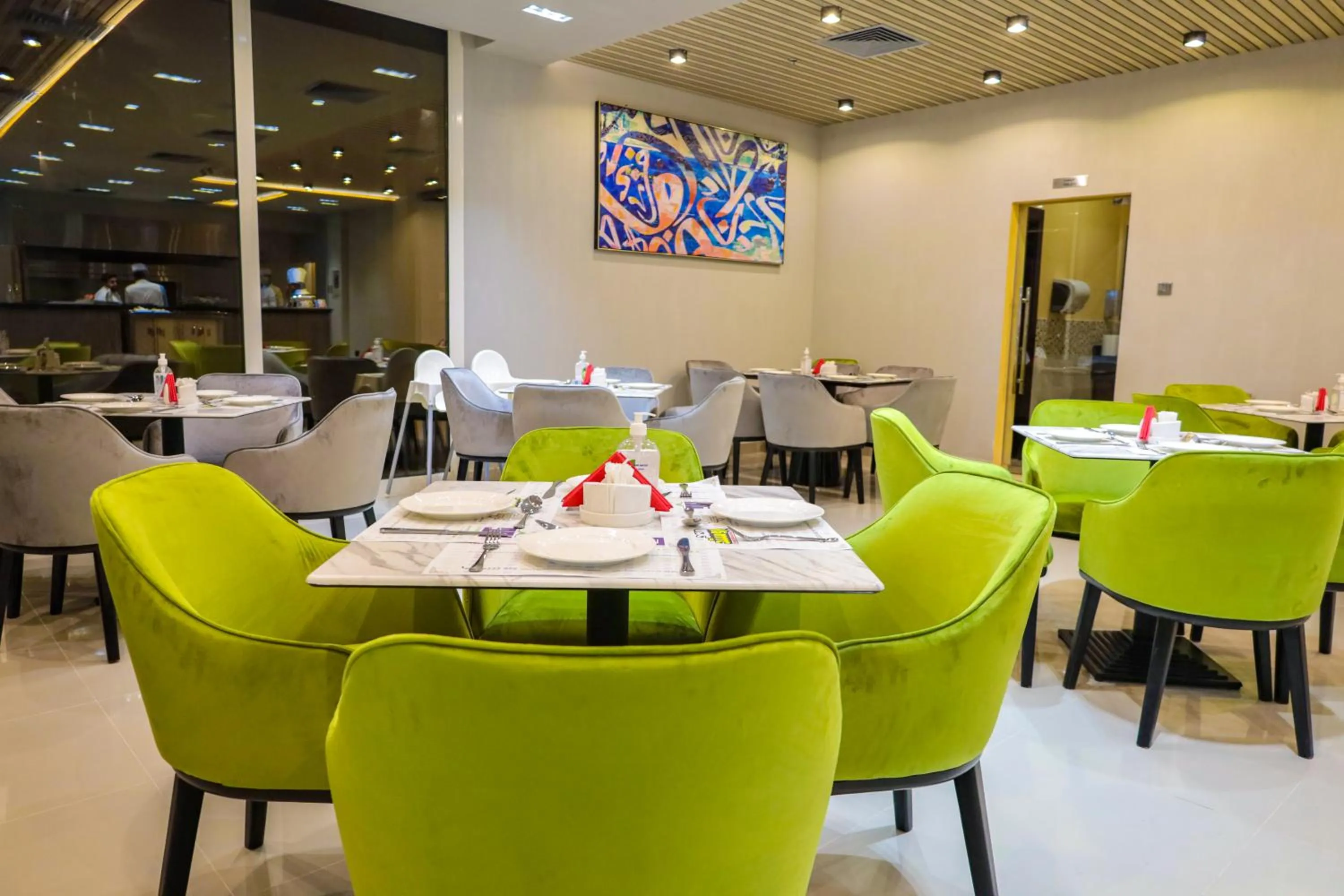 Restaurant/places to eat in Hatta Guest House