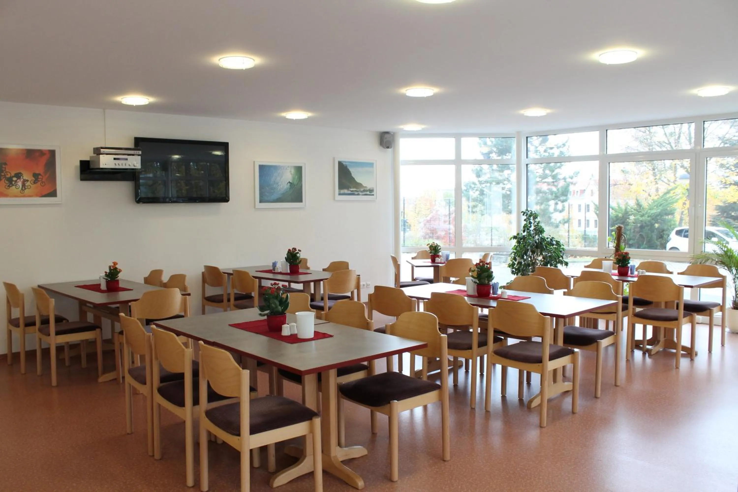 Restaurant/places to eat in Sportpension Dresden