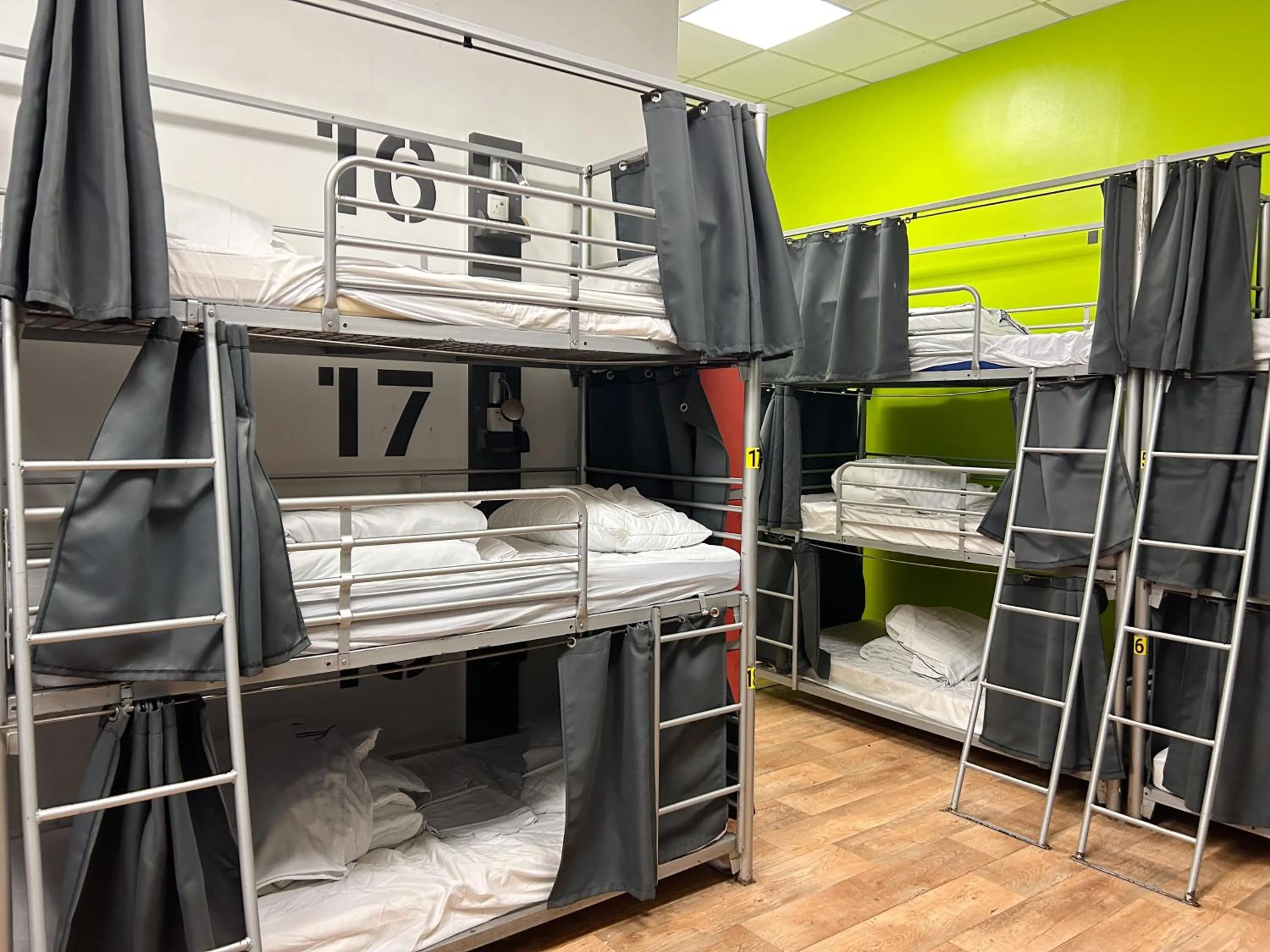 Bedroom, Bed in Bath YMCA Hostel