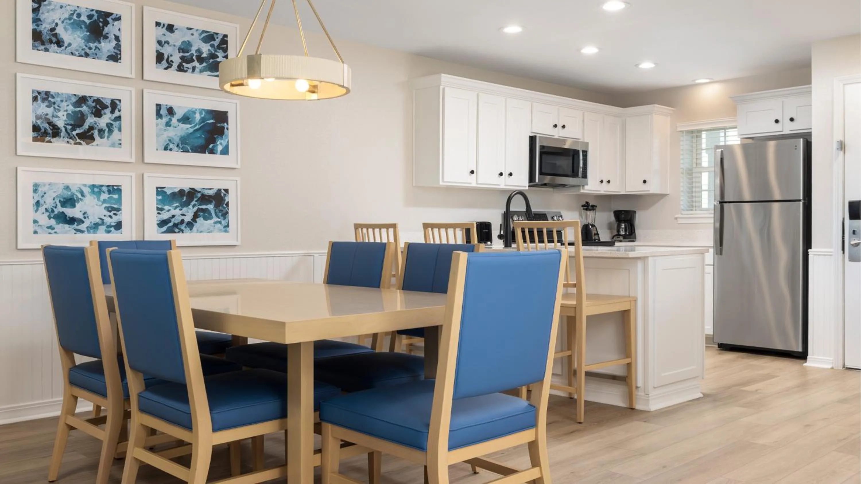 Photo of the whole room in Holiday Inn Club Vacations Galveston Seaside Resort