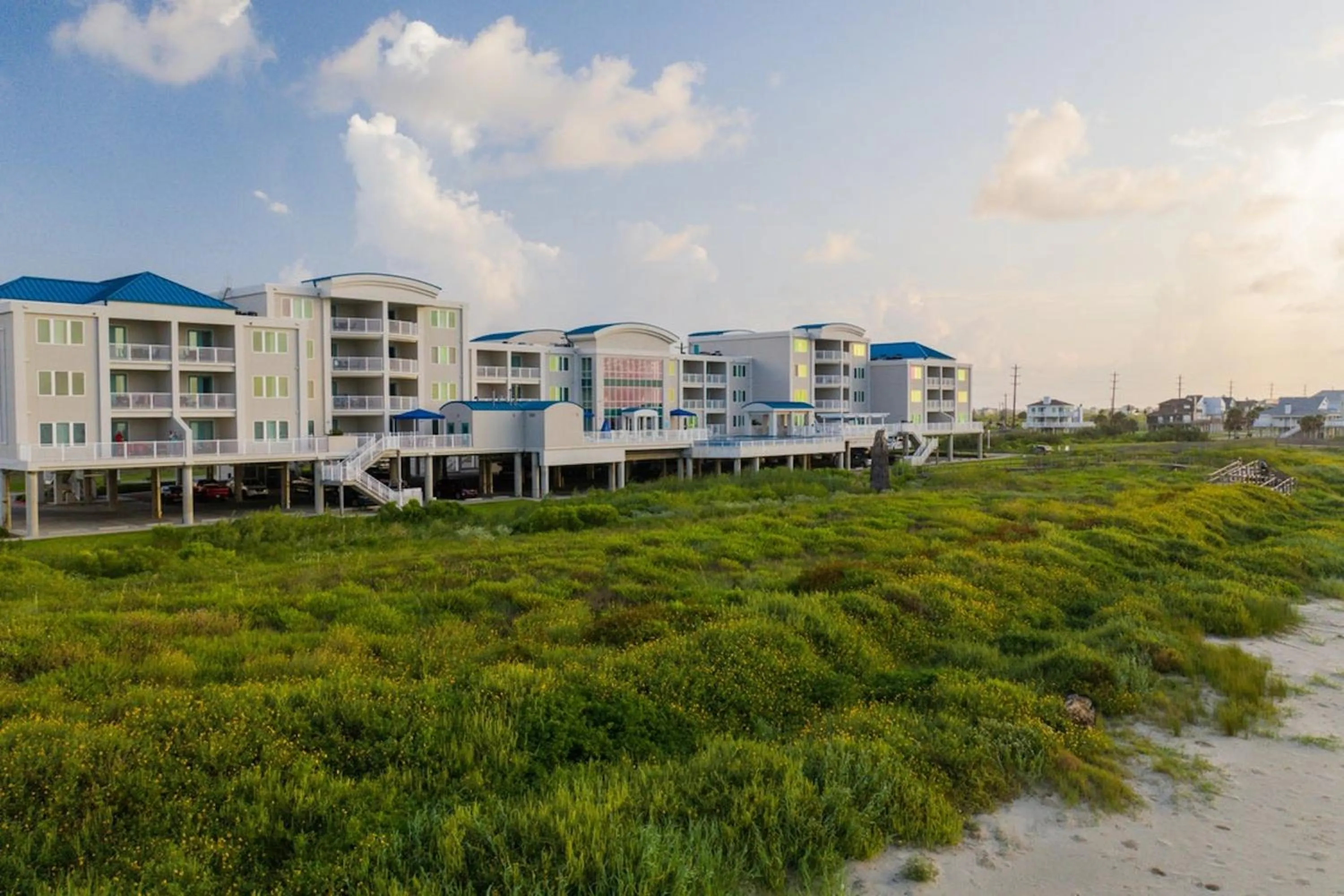Property building in Holiday Inn Club Vacations Galveston Seaside Resort