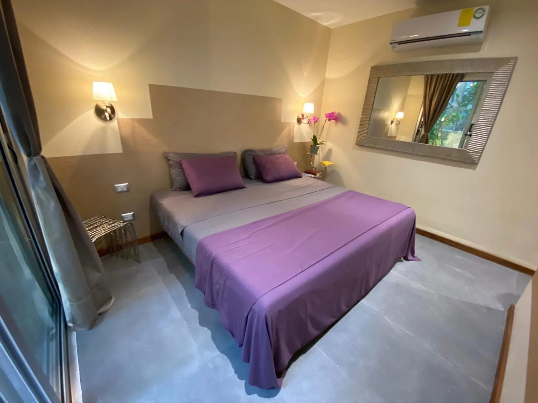 Bed in Casarte Boutique Hotel