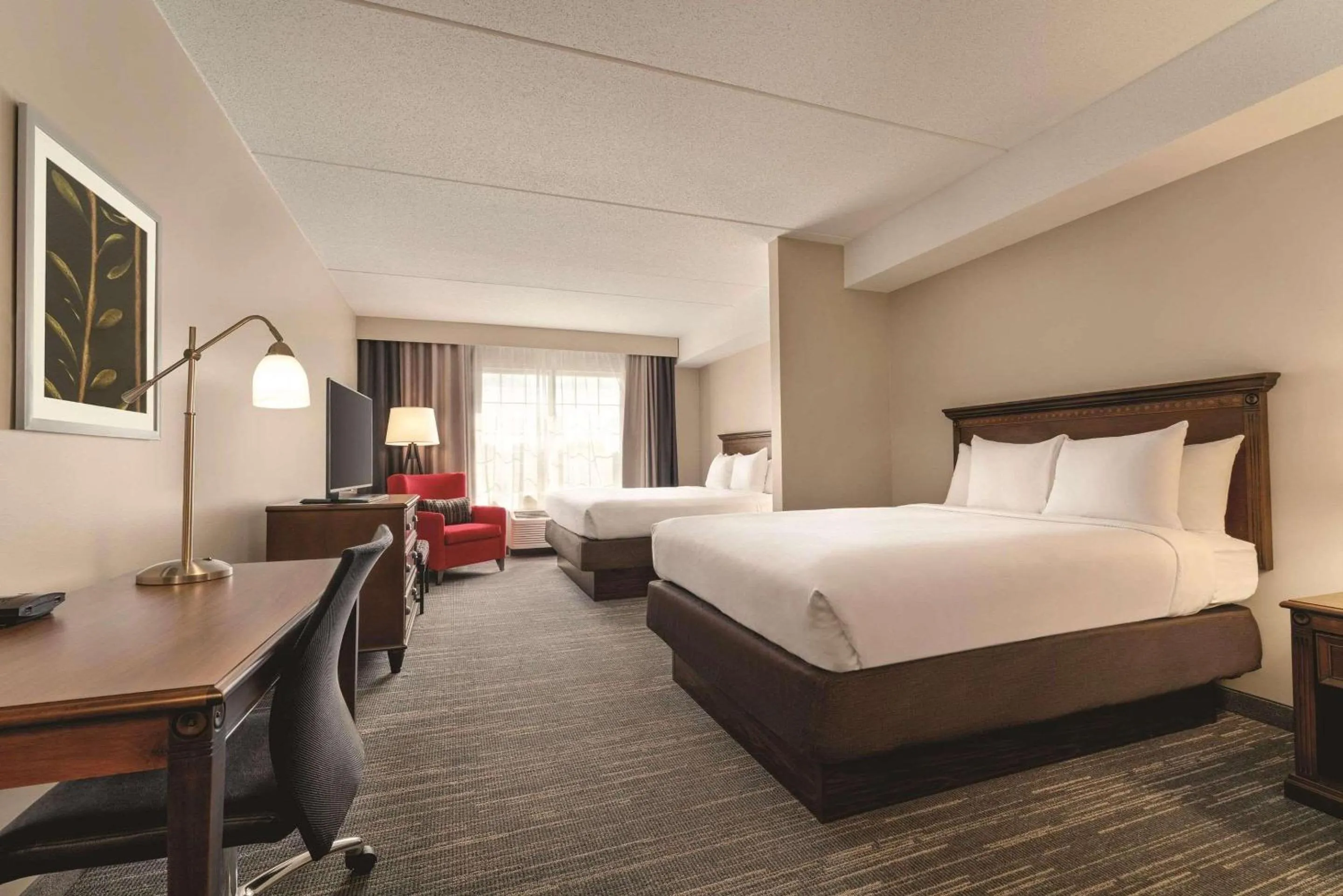 Bedroom, Bed in Country Inn & Suites by Radisson, Grand Rapids East, MI