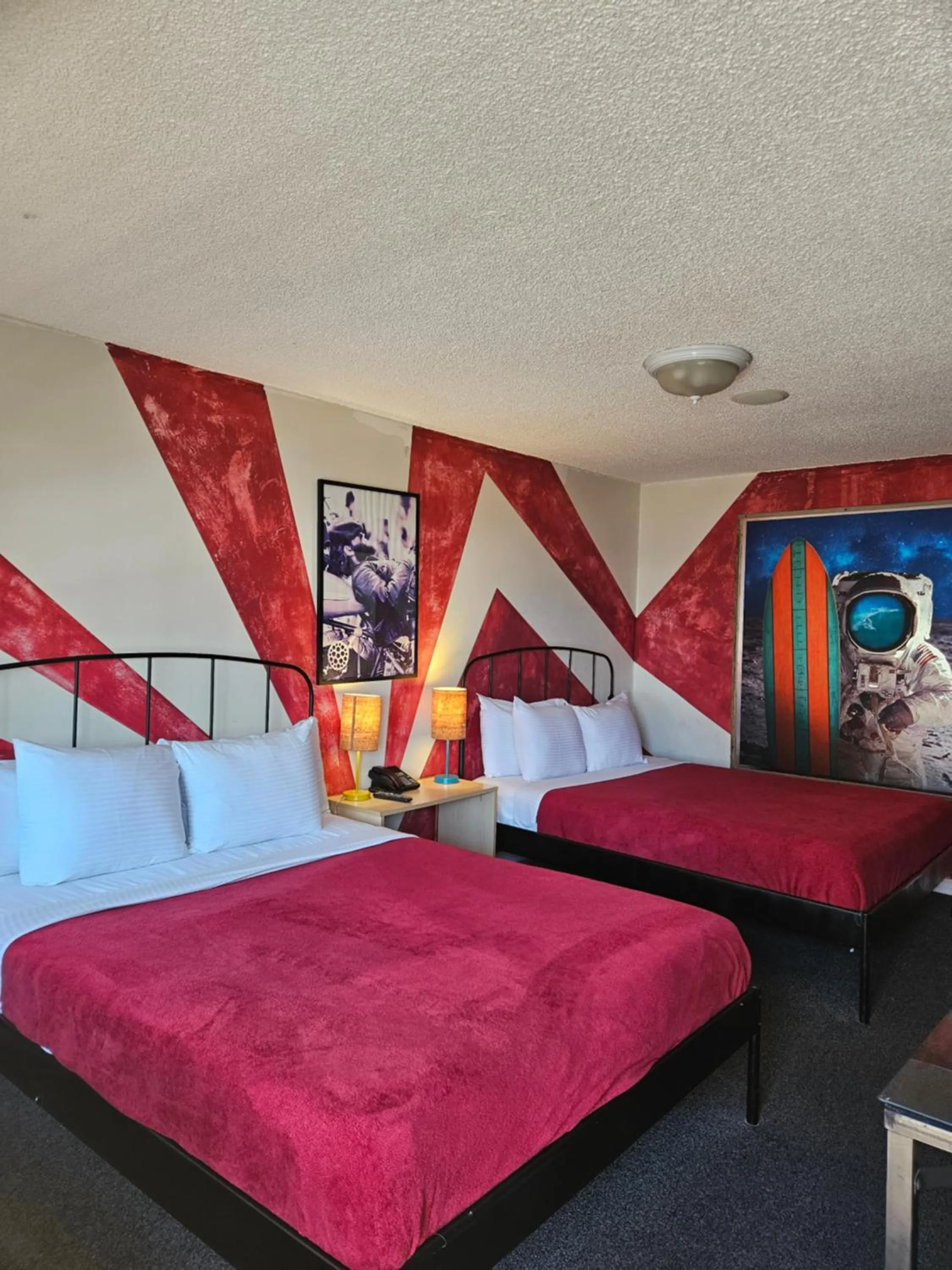 Bedroom in Huntington Surf Inn