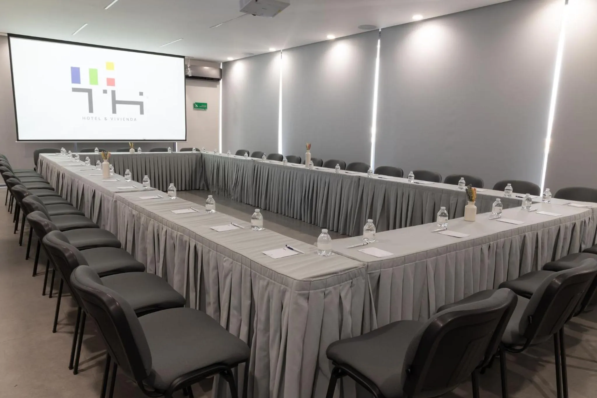 Meeting/conference room in TH HOTEL & VIVIENDA