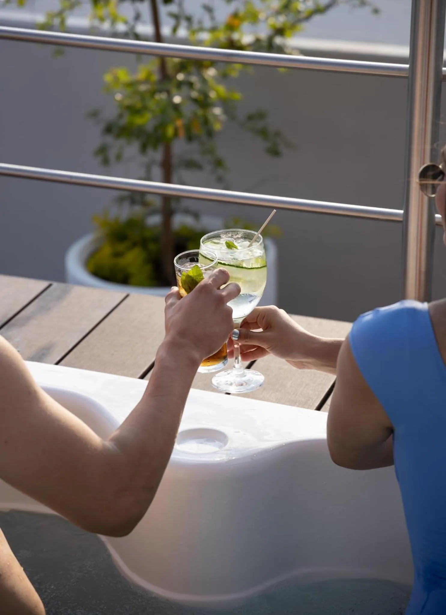 People in TH HOTEL & VIVIENDA