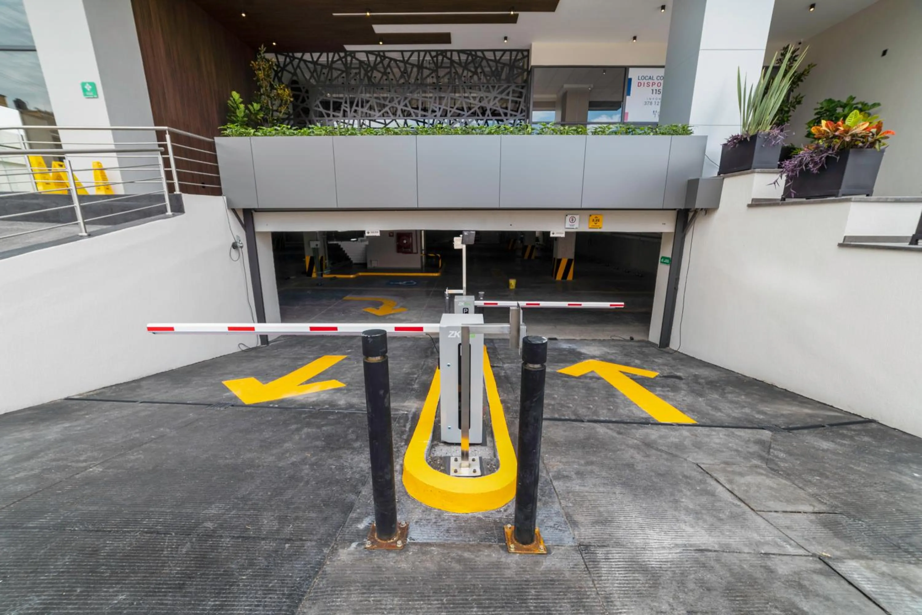 Parking in TH HOTEL & VIVIENDA