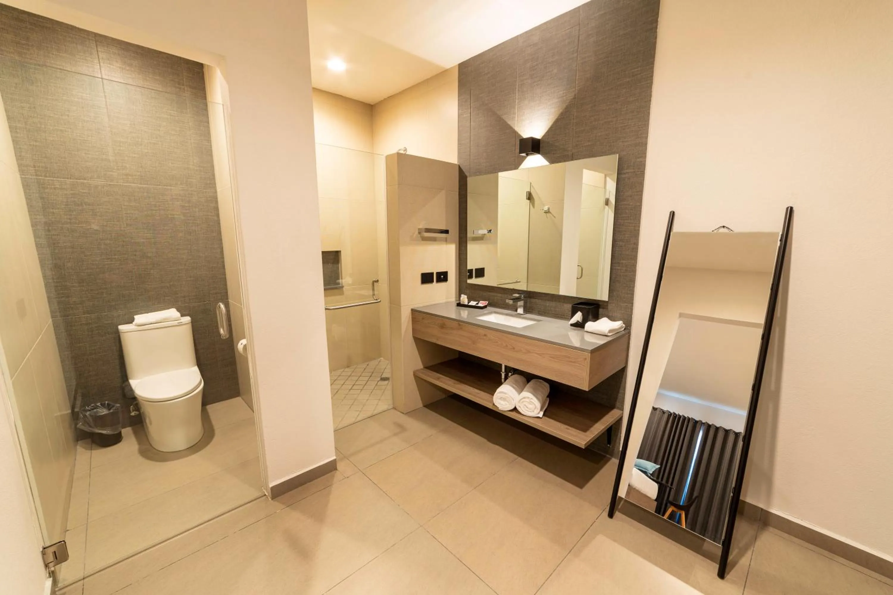 Bathroom in TH HOTEL & VIVIENDA