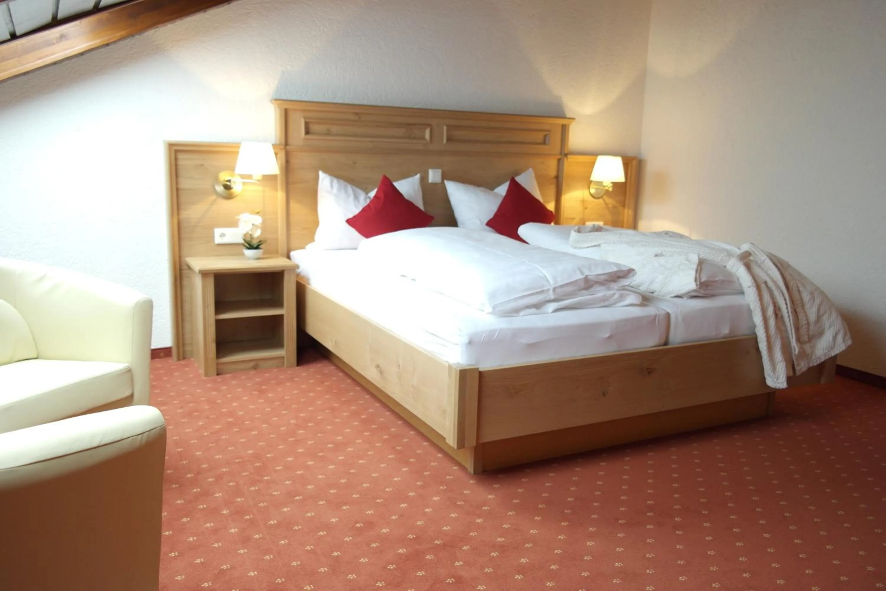 Photo of the whole room, Bed in Landhotel Windlicht