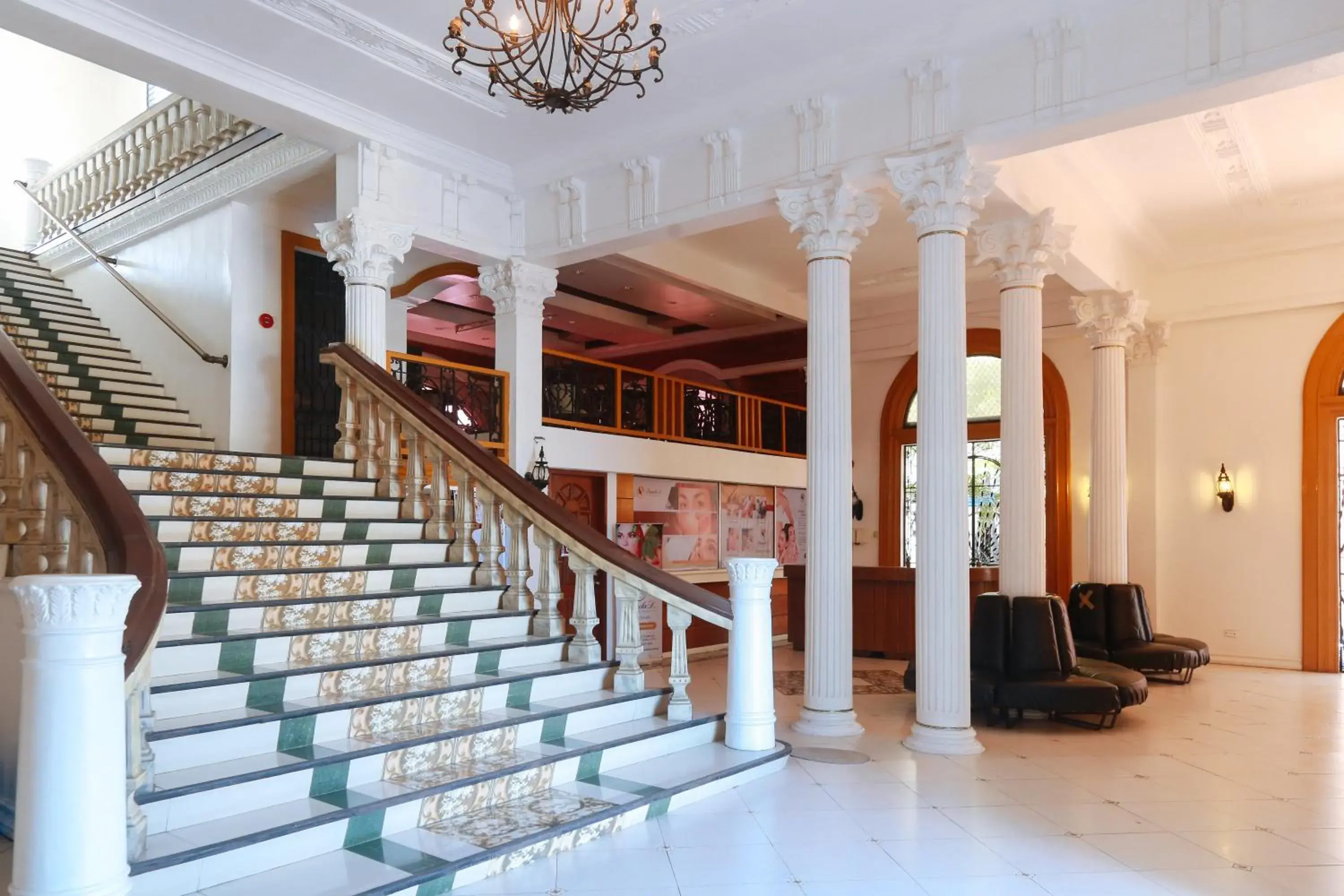 Lobby or reception in RedDoorz Plus @ Castle Chateau Iloilo Lobby or reception in RedDoorz Plus @ Castle Chateau Iloilo