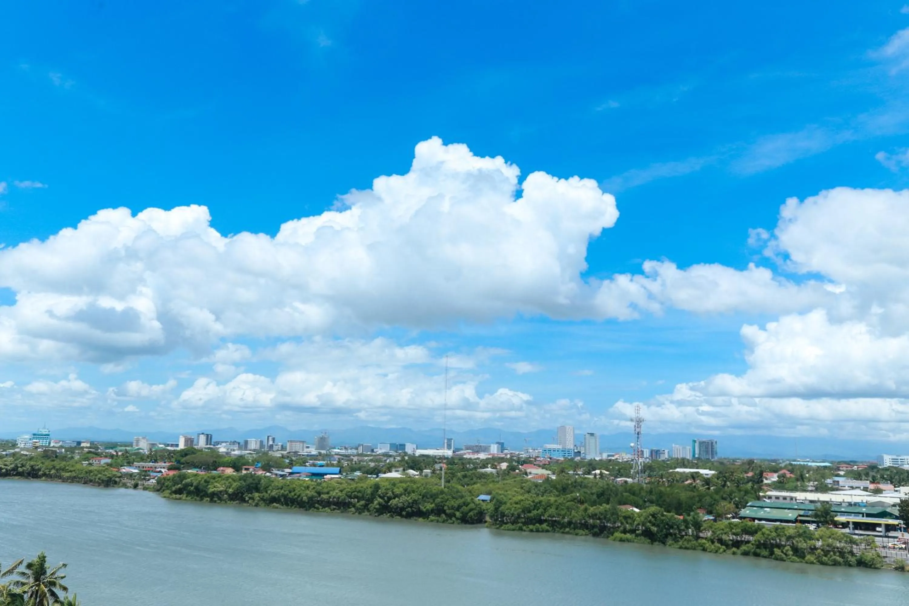 Lake view in RedDoorz Plus @ Castle Chateau Iloilo