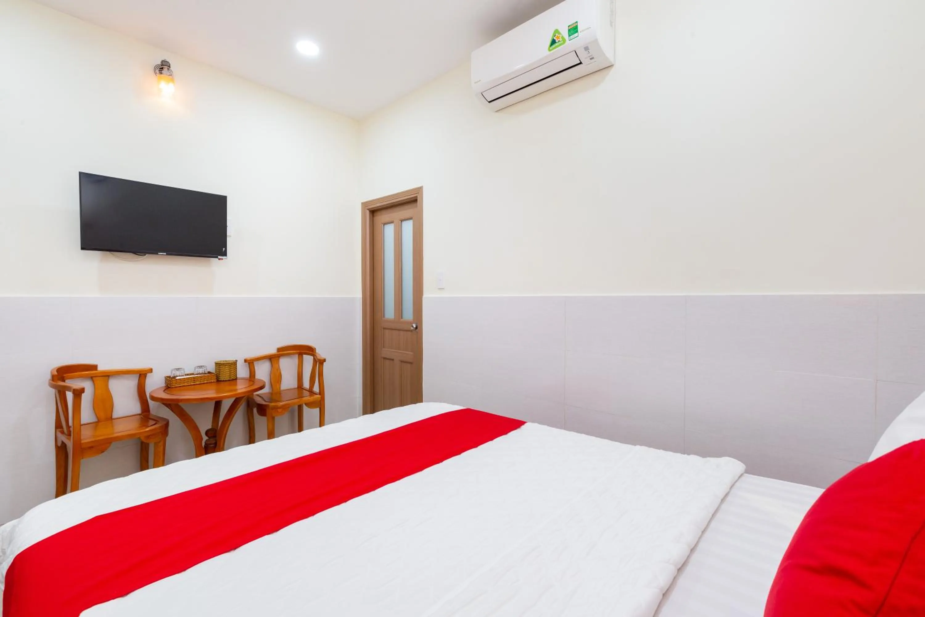 Bed in Rita Hotel Gò Vấp gần Bệnh Viện 175