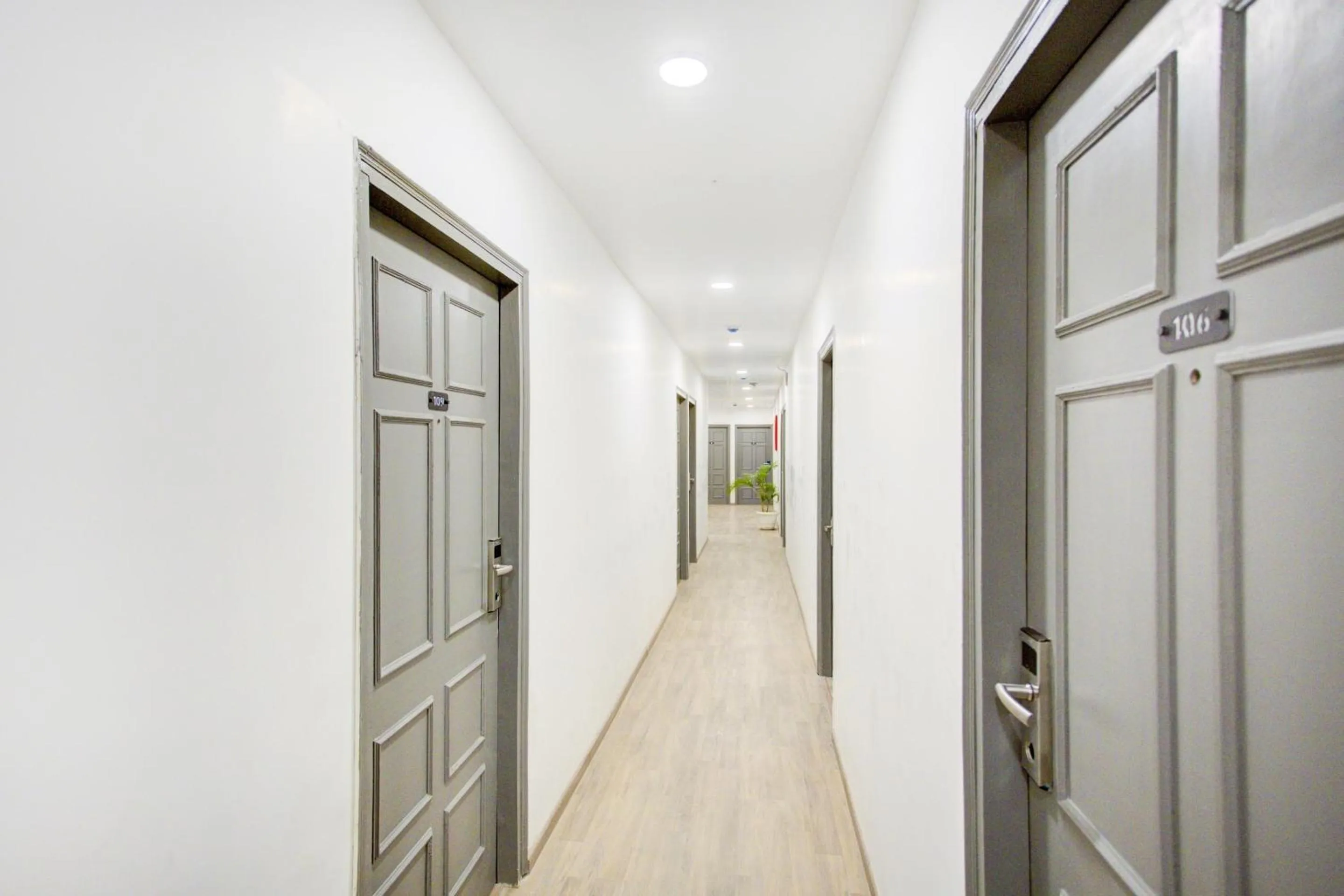 Lobby or reception in Super Townhouse Townhouse Atal Chowk Indirapuram Ghaziabad