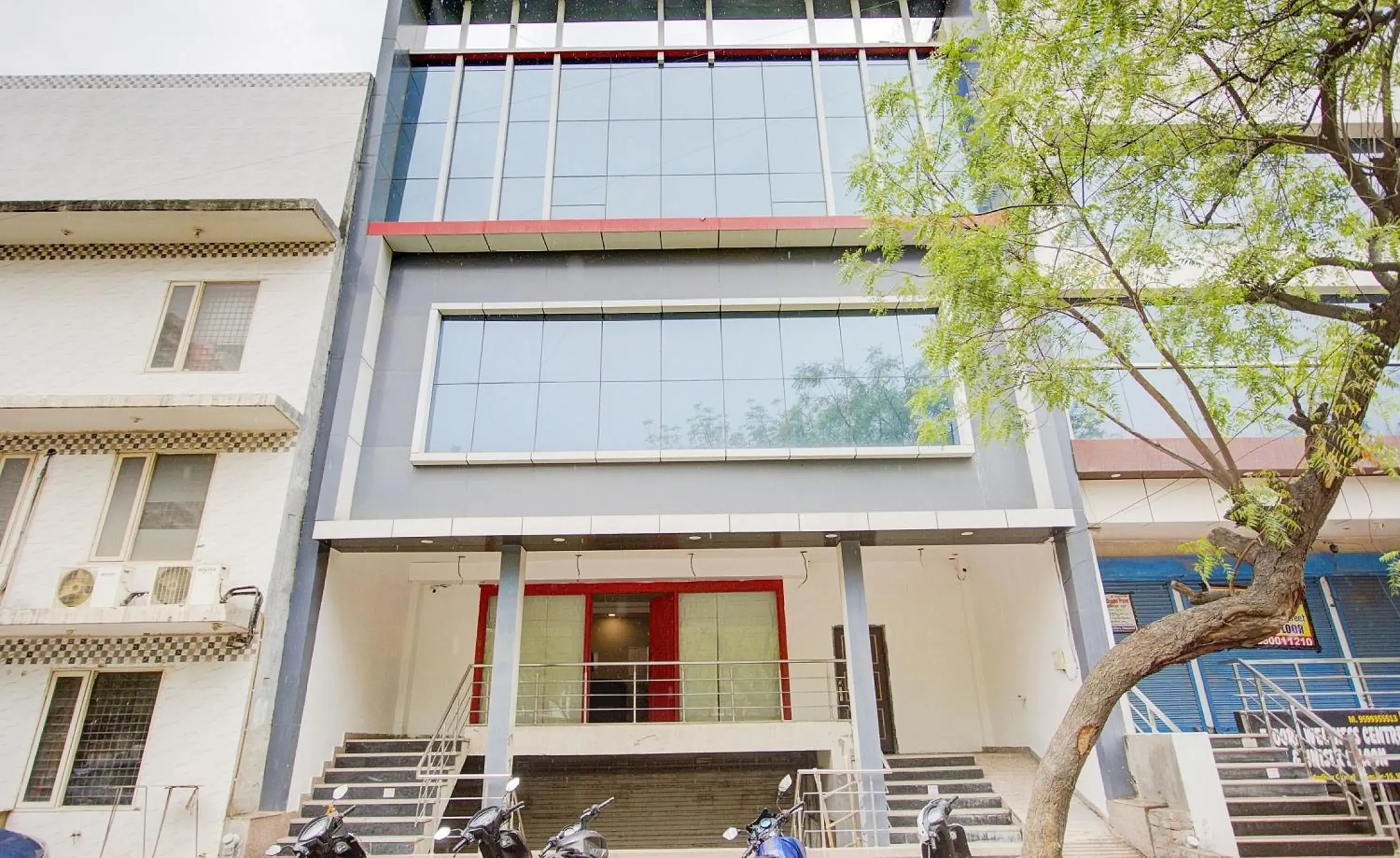 Facade/entrance in Super Townhouse Townhouse Atal Chowk Indirapuram Ghaziabad Facade/entrance in Super Townhouse Townhouse Atal Chowk Indirapuram Ghaziabad