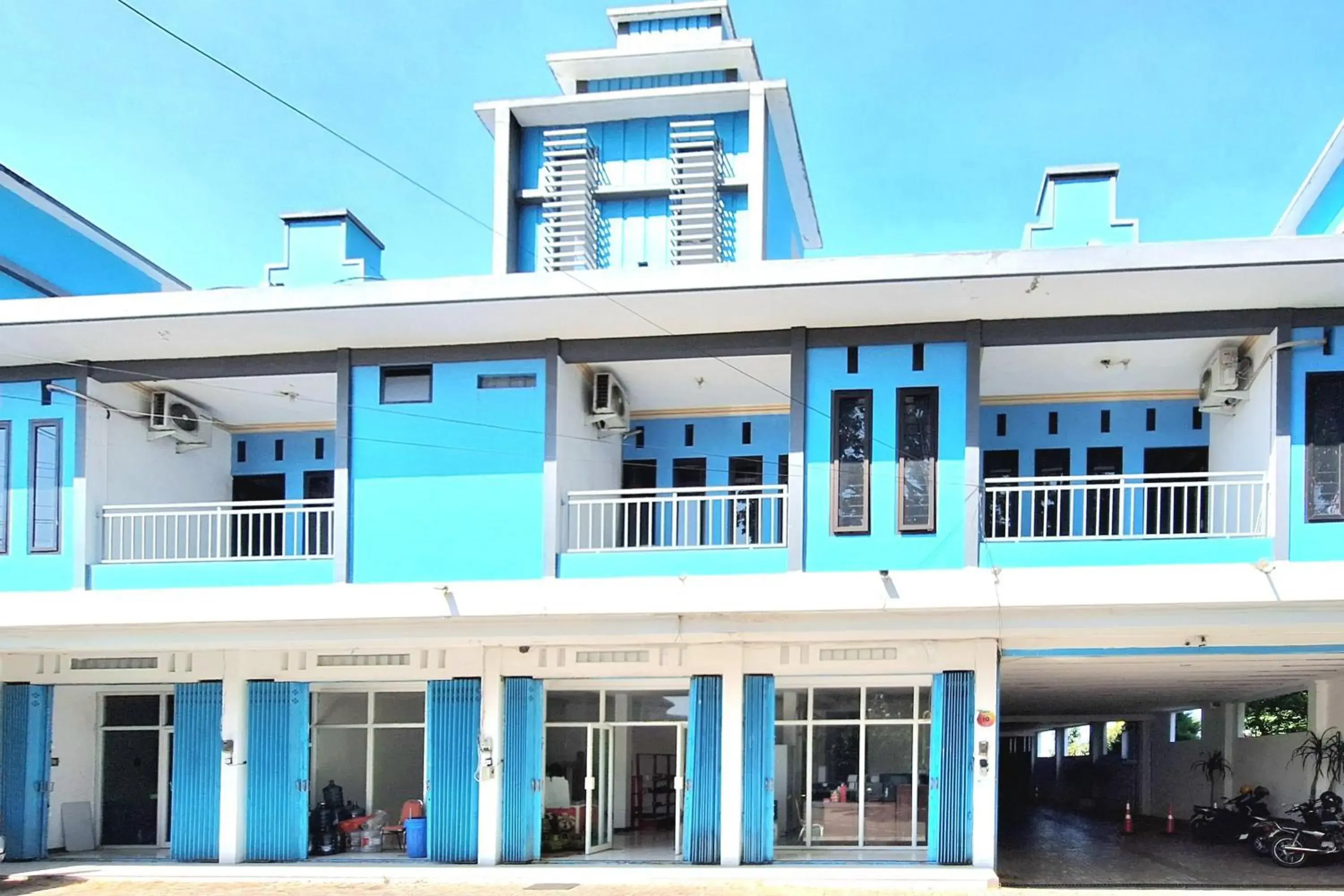 Urbanview The Halona near Jawa Timur Park 4 Urbanview The Halona near Jawa Timur Park 4