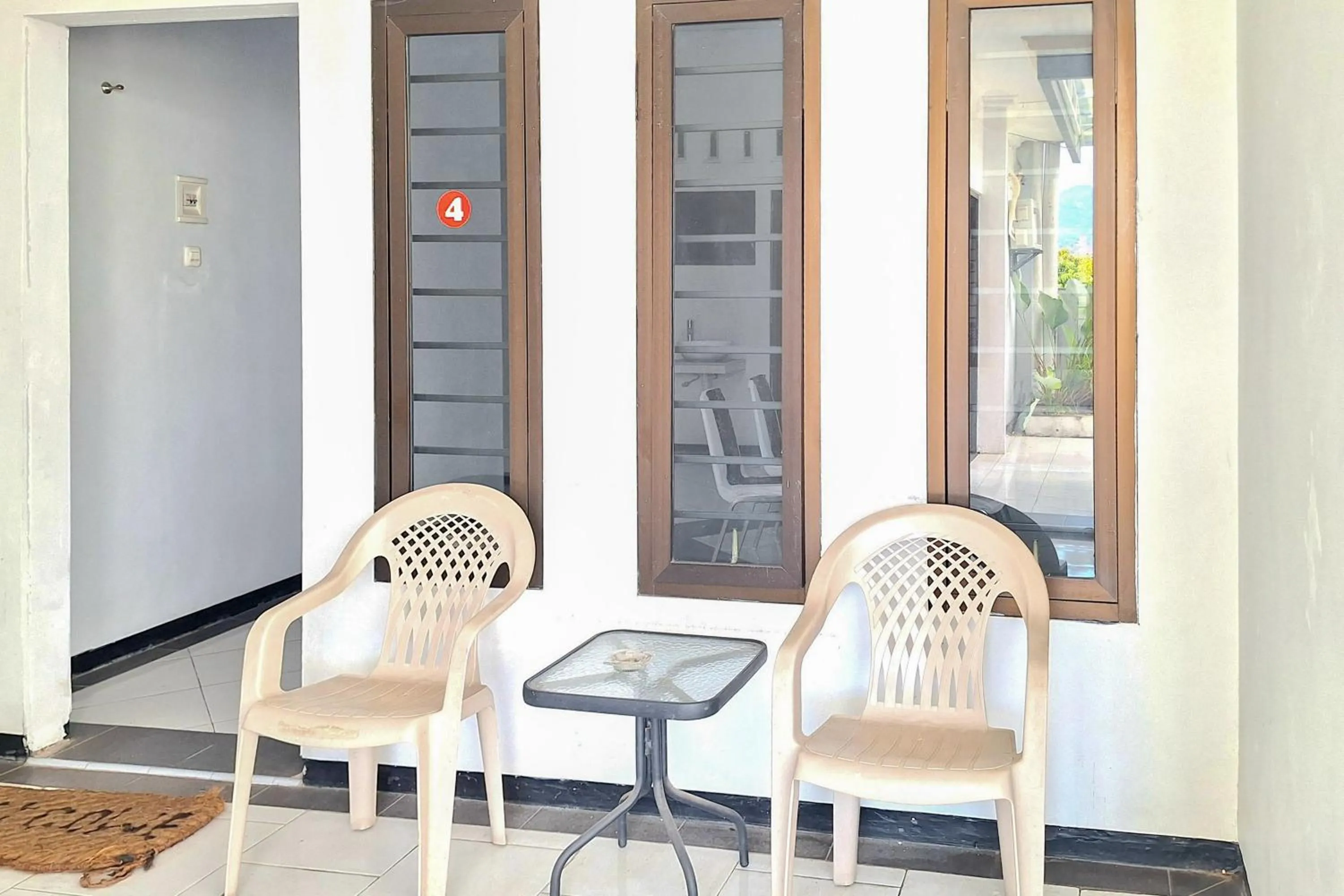 Seating area in Urbanview The Halona near Jawa Timur Park 4