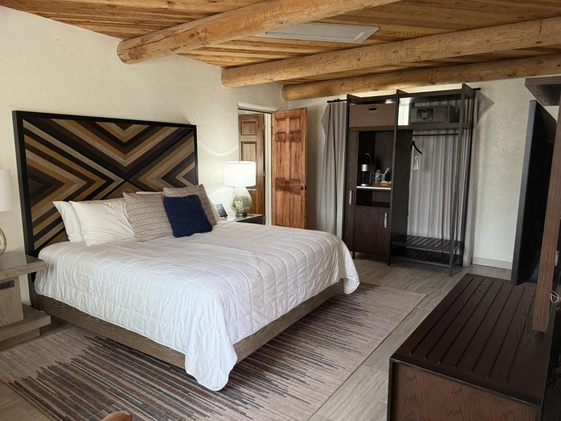 Deluxe Room (2 Adults + 1 Child) in Lajitas Golf Resort