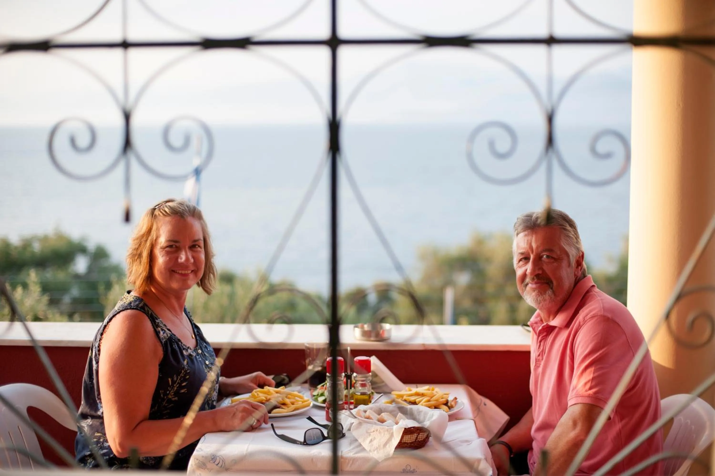 Apraos Bay Hotel In Kalamaki Beach, 3 stars hotel