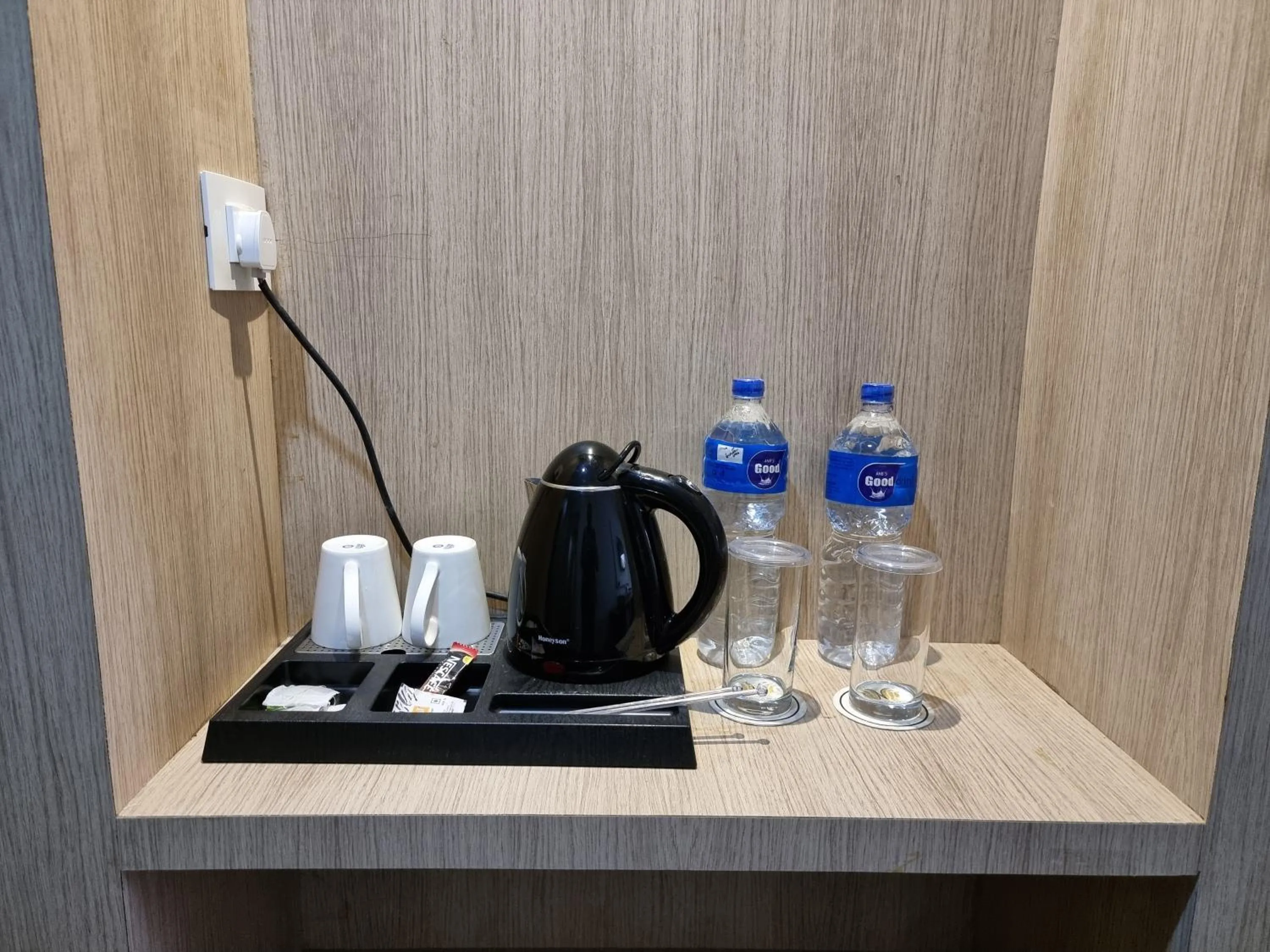 Coffee/tea facilities in Hotel Nirvana by Luxury International