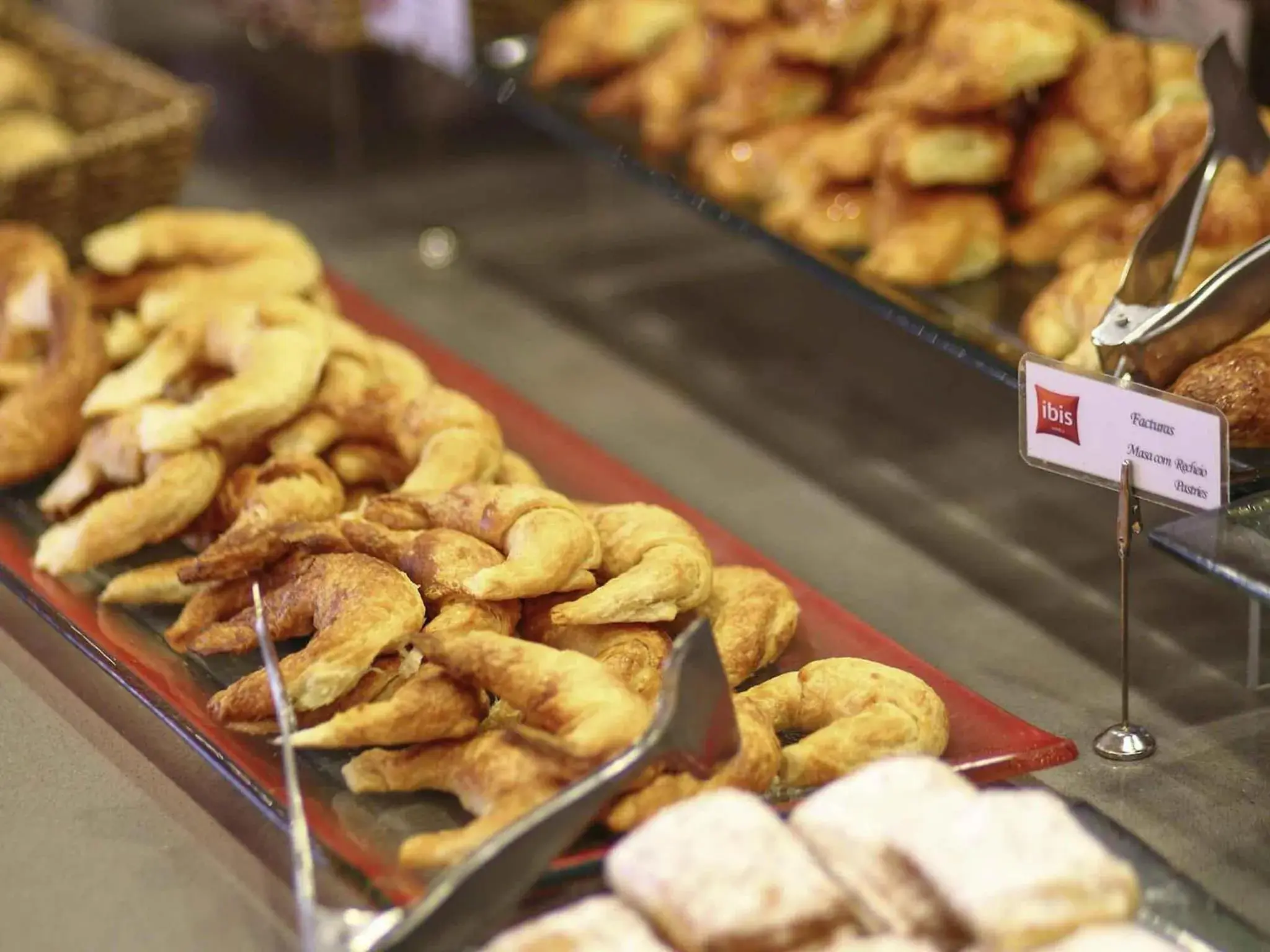 Breakfast in ibis Buenos Aires Obelisco Breakfast in ibis Buenos Aires Obelisco