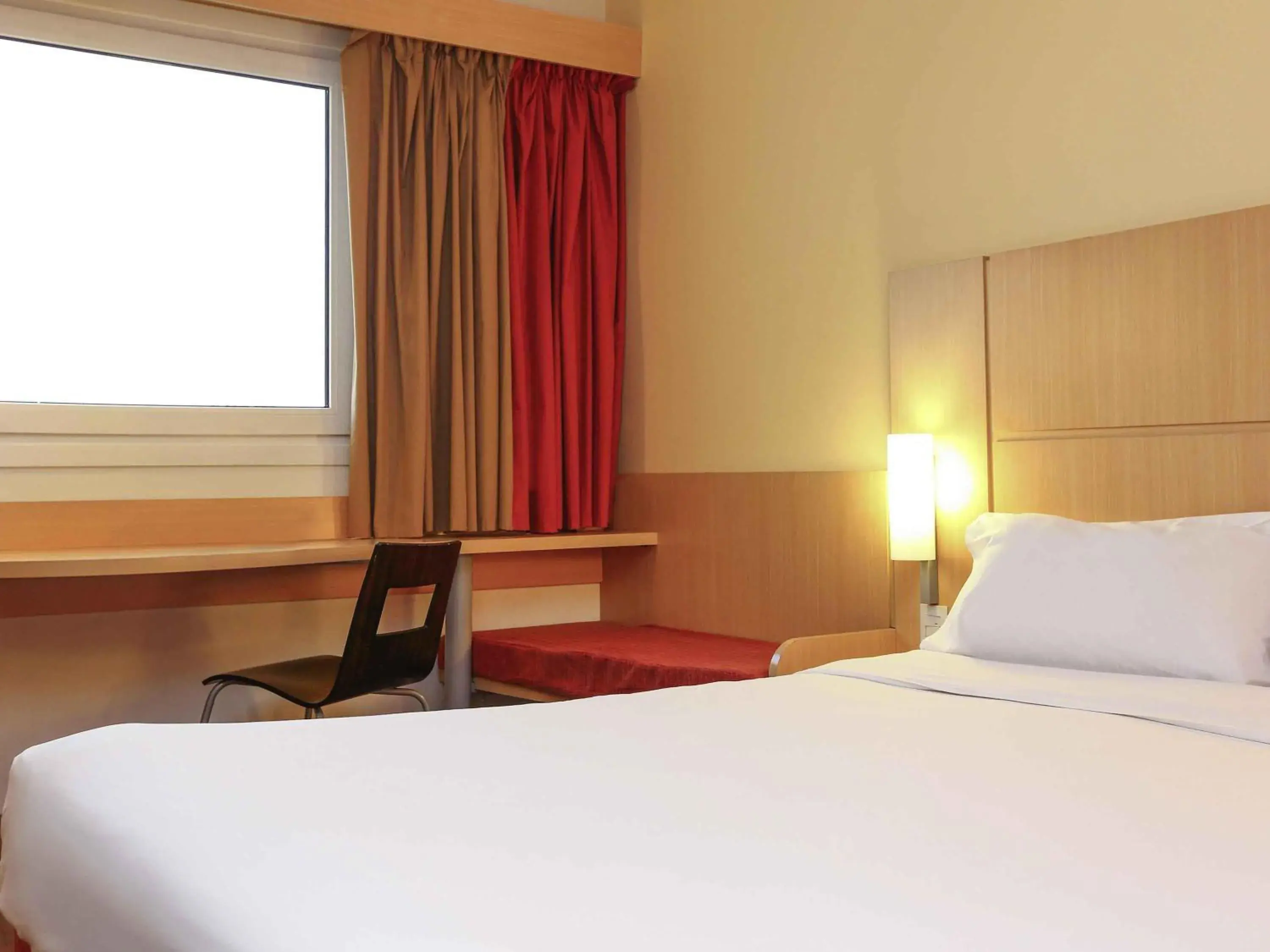 Property building, Bed in ibis Buenos Aires Obelisco Property building, Bed in ibis Buenos Aires Obelisco