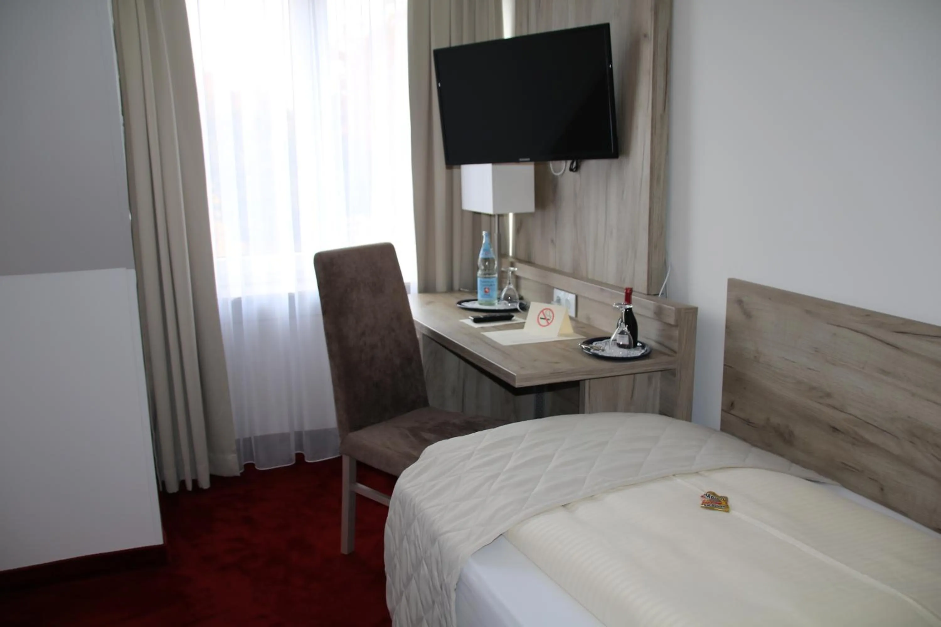 TV and multimedia, Bed in Hotel Rosengarten