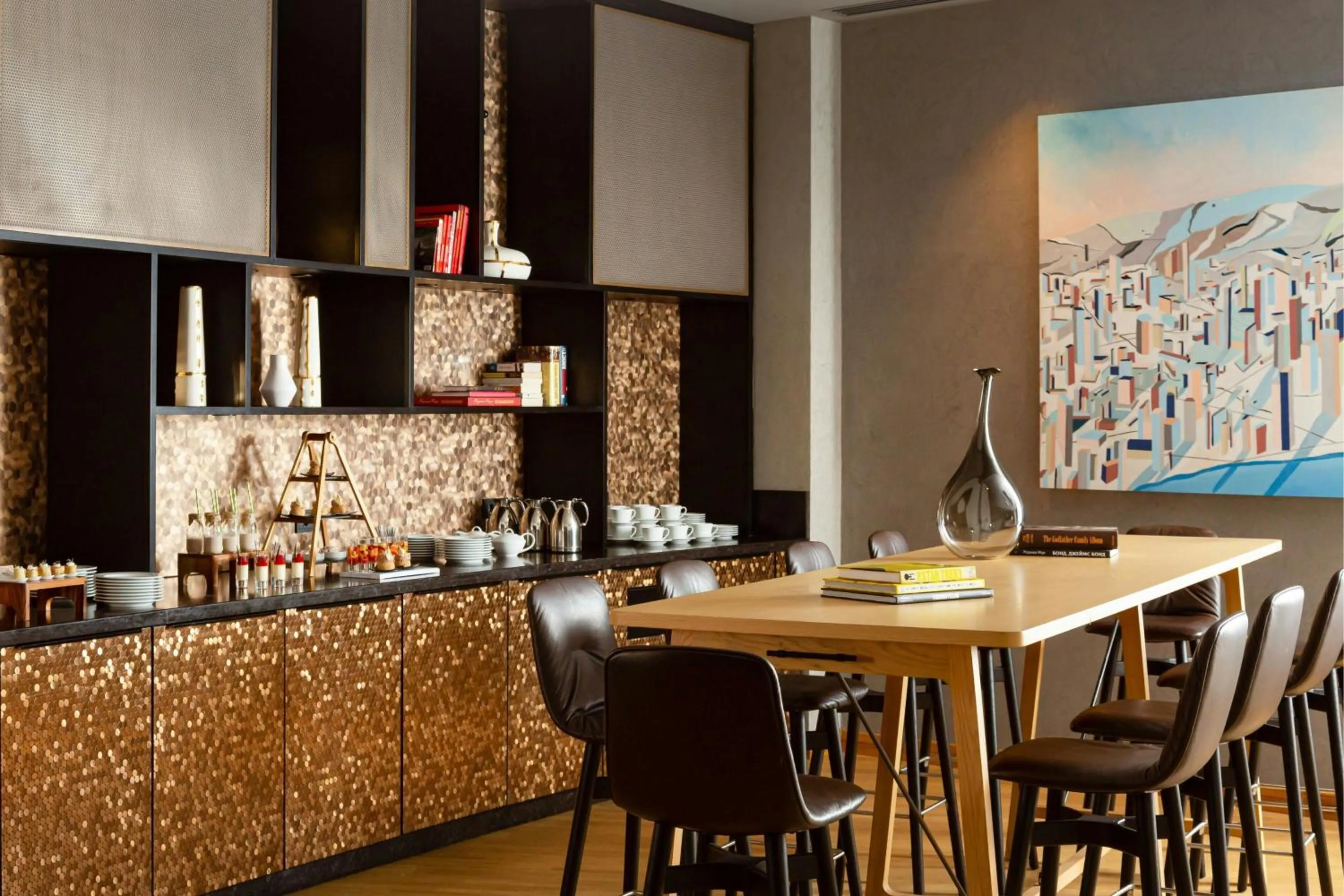 Restaurant/places to eat in Courtyard by Marriott Baku