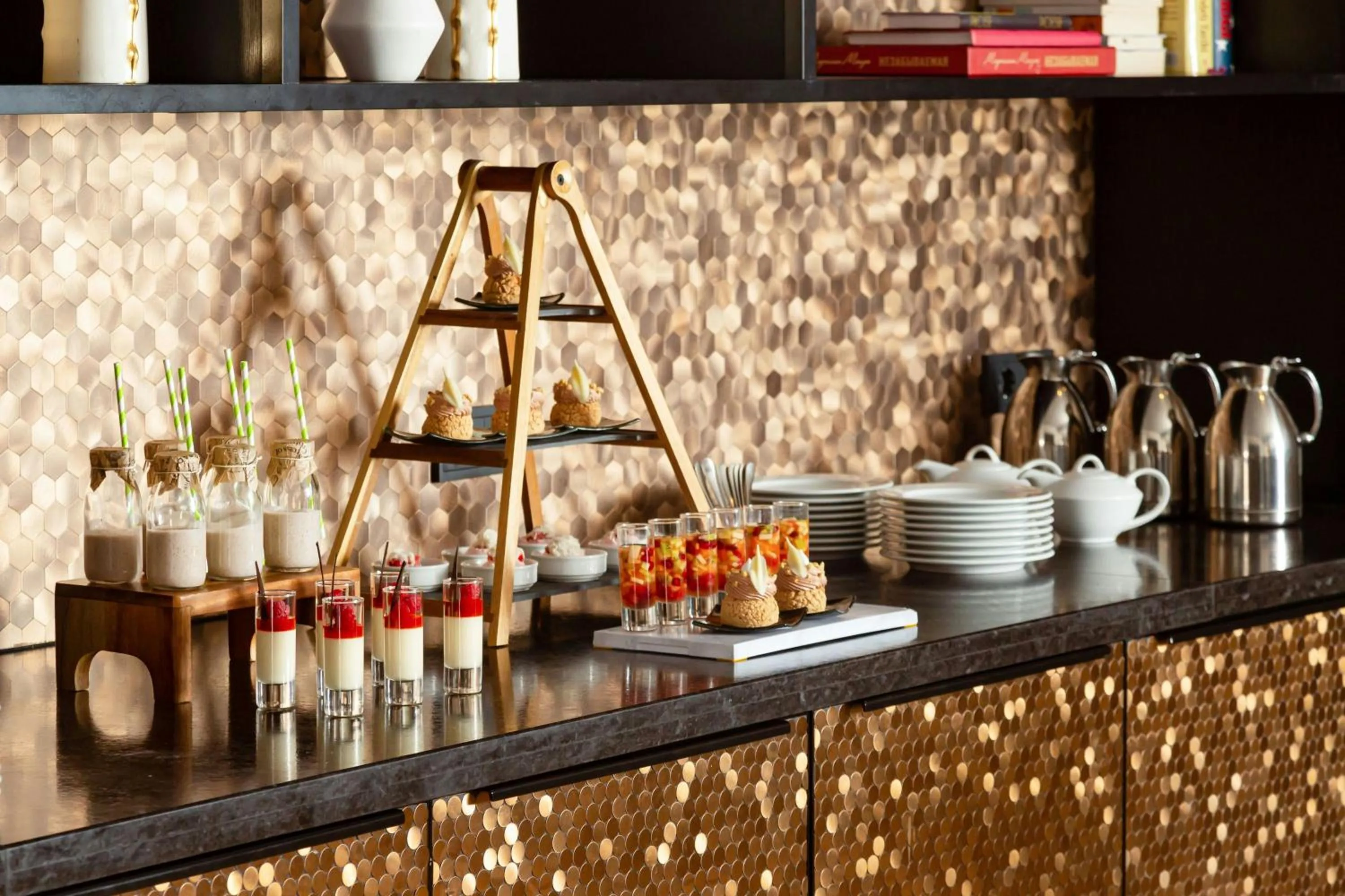 Restaurant/places to eat in Courtyard by Marriott Baku