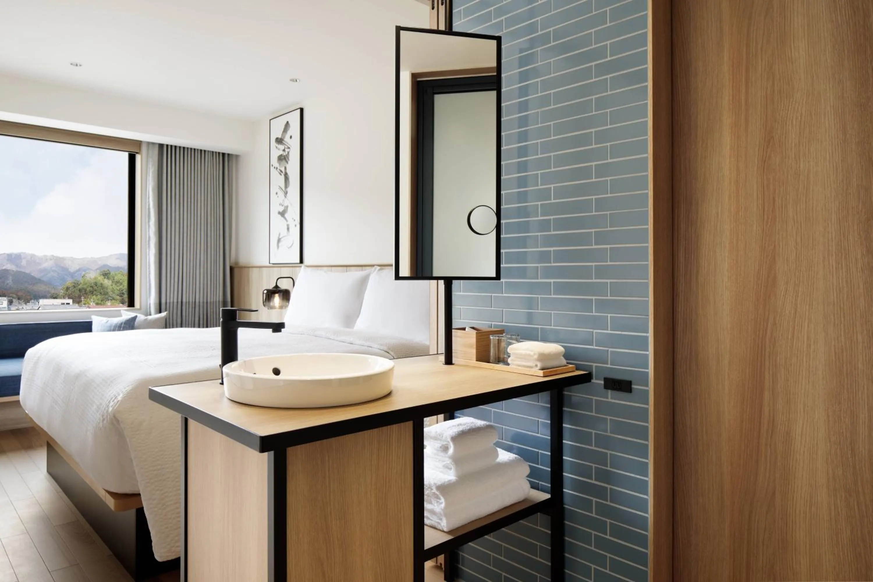 Bathroom, Bed in Fairfield by Marriott Mie Okuise Odai