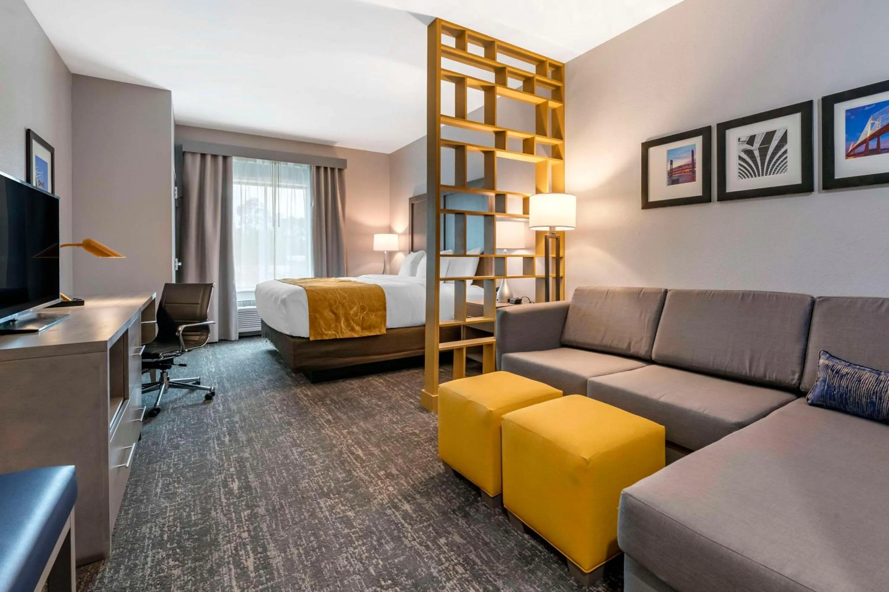 Bedroom in Comfort Inn & Suites Jacksonville - Orange Park