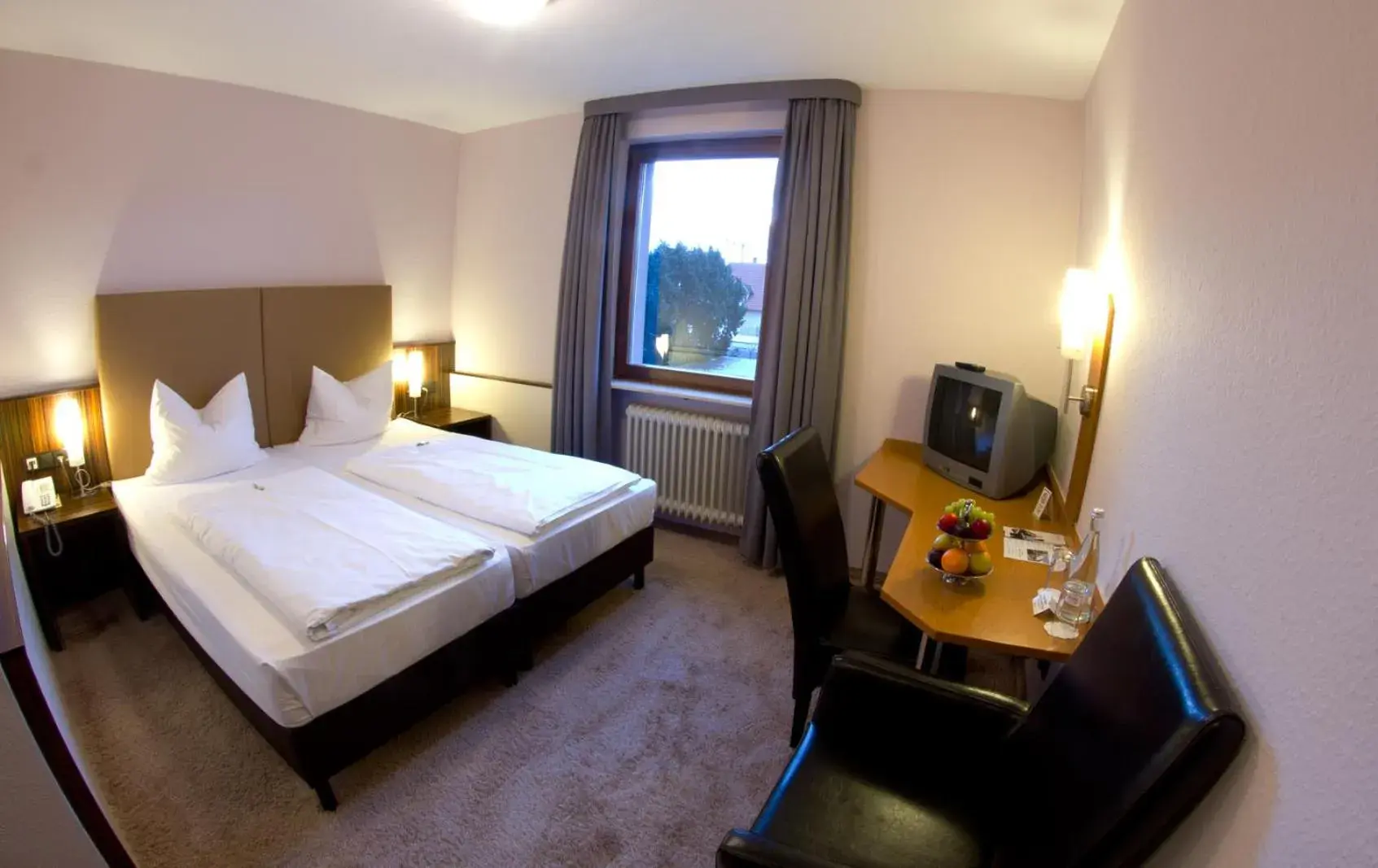 Photo of the whole room, Bed in Hotel Krone Photo of the whole room, Bed in Hotel Krone