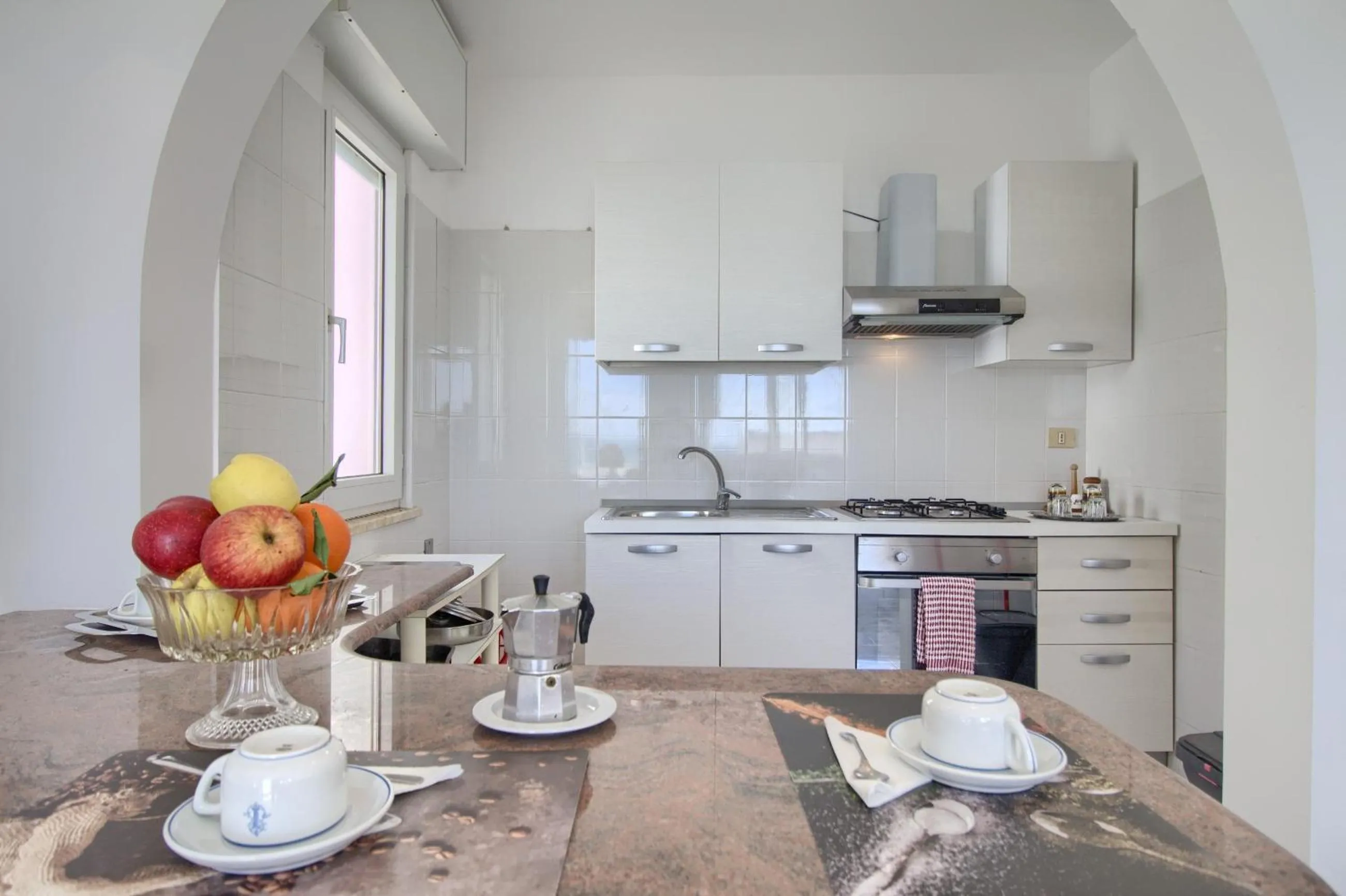Kitchen or kitchenette in Front Beach Torre Mozza by LoveSud