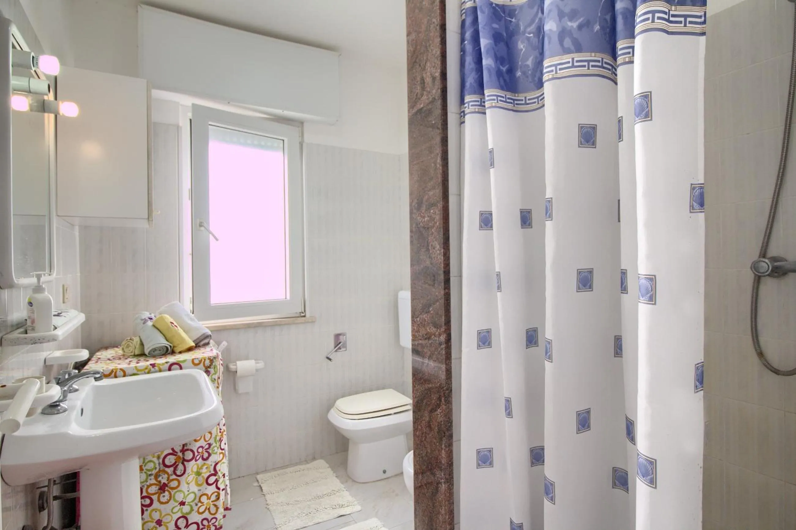 Shower in Front Beach Torre Mozza by LoveSud