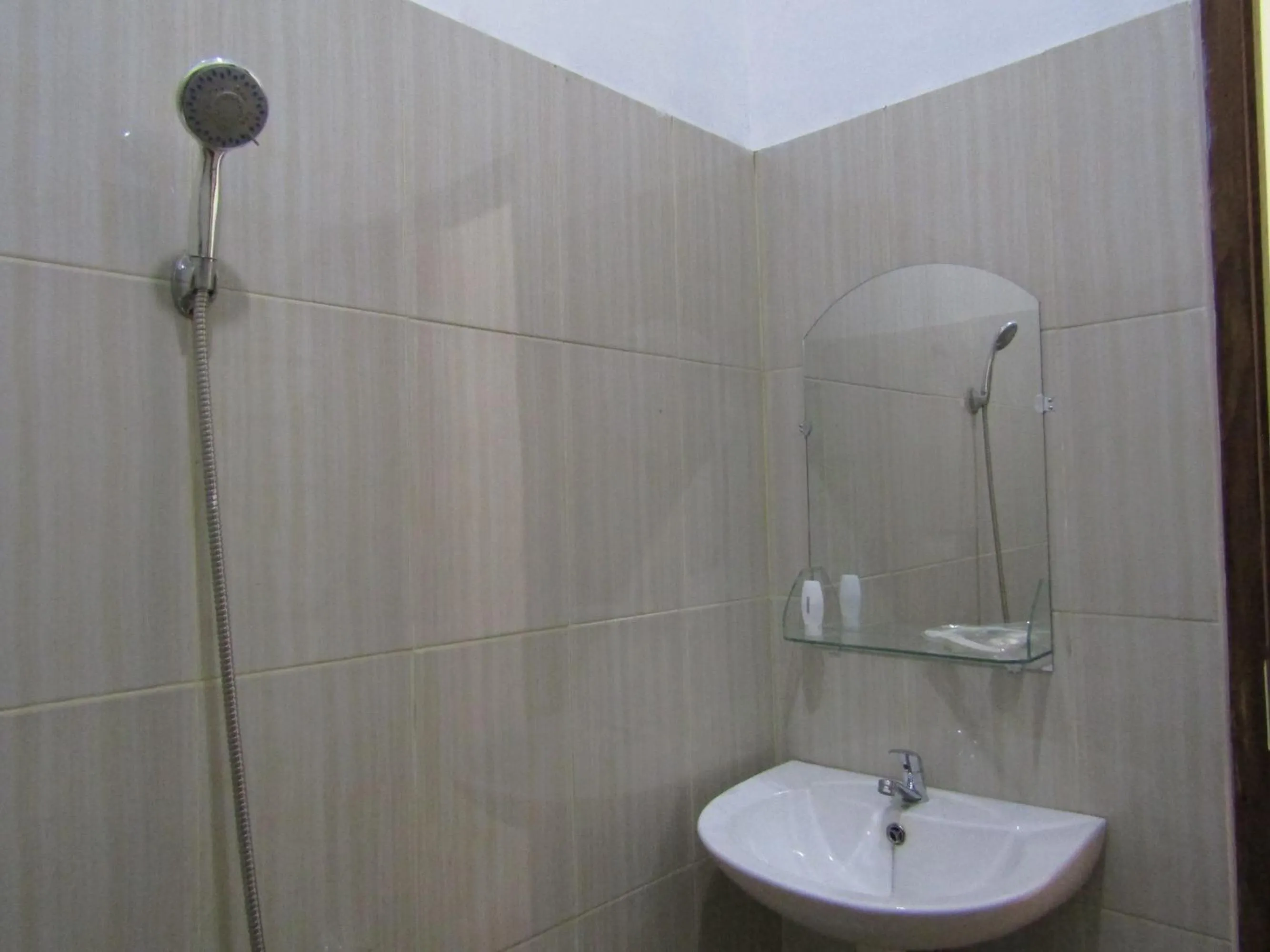 Bathroom in Penginapan Udin Syariah Bukit Rhema